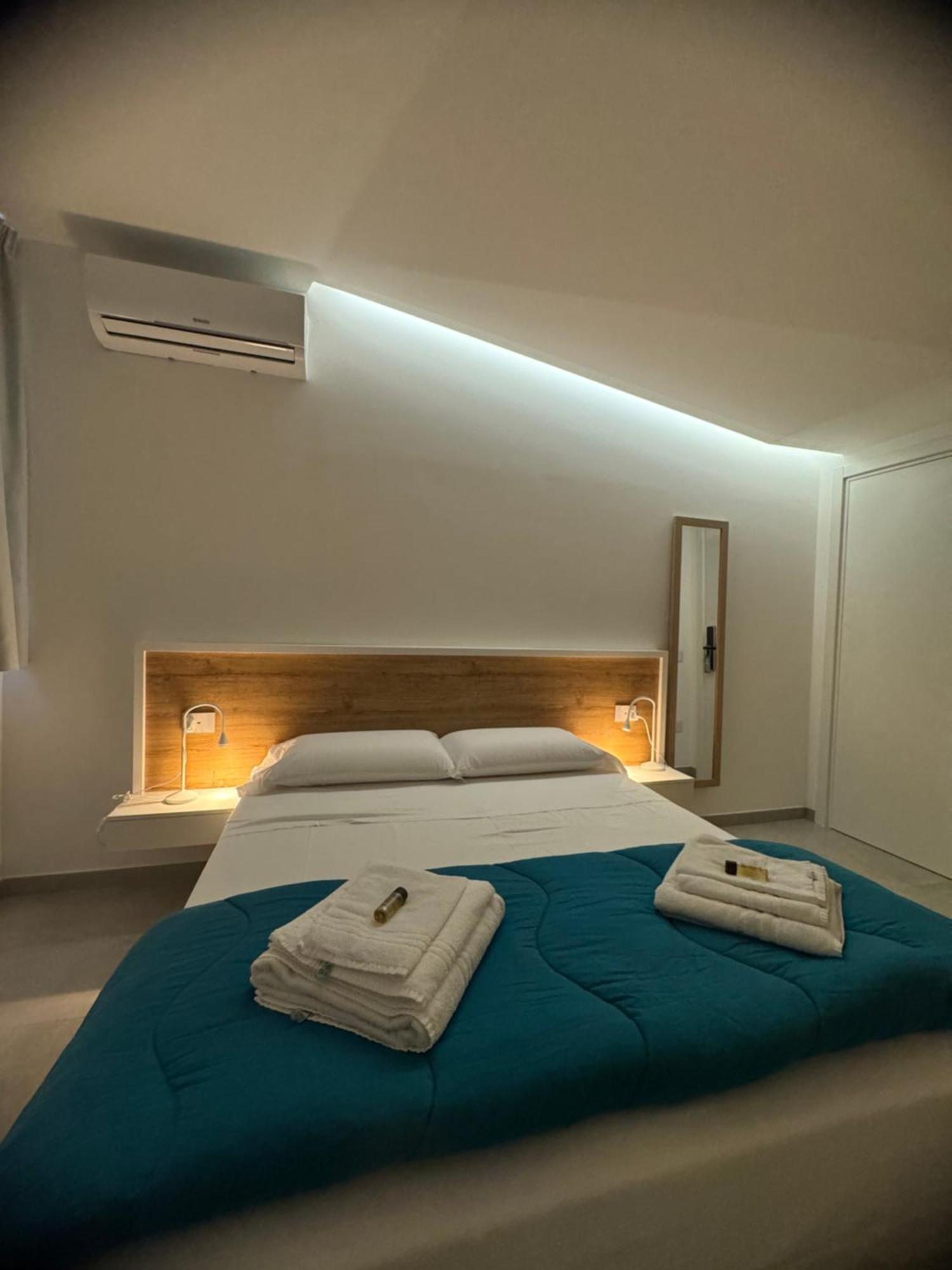 Space Tower Bed & Breakfast Naples