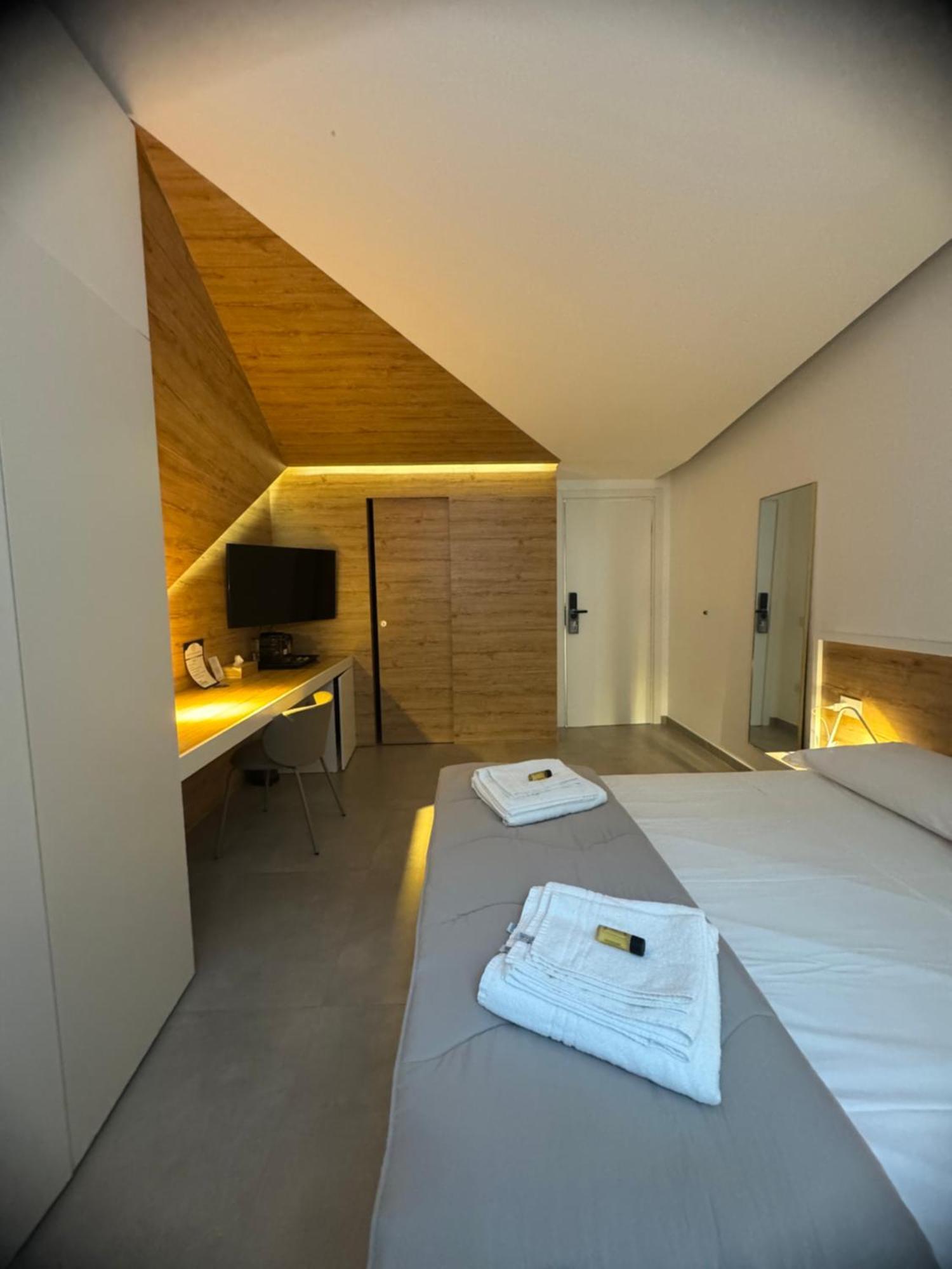 Bed & Breakfast Space Tower Naples
