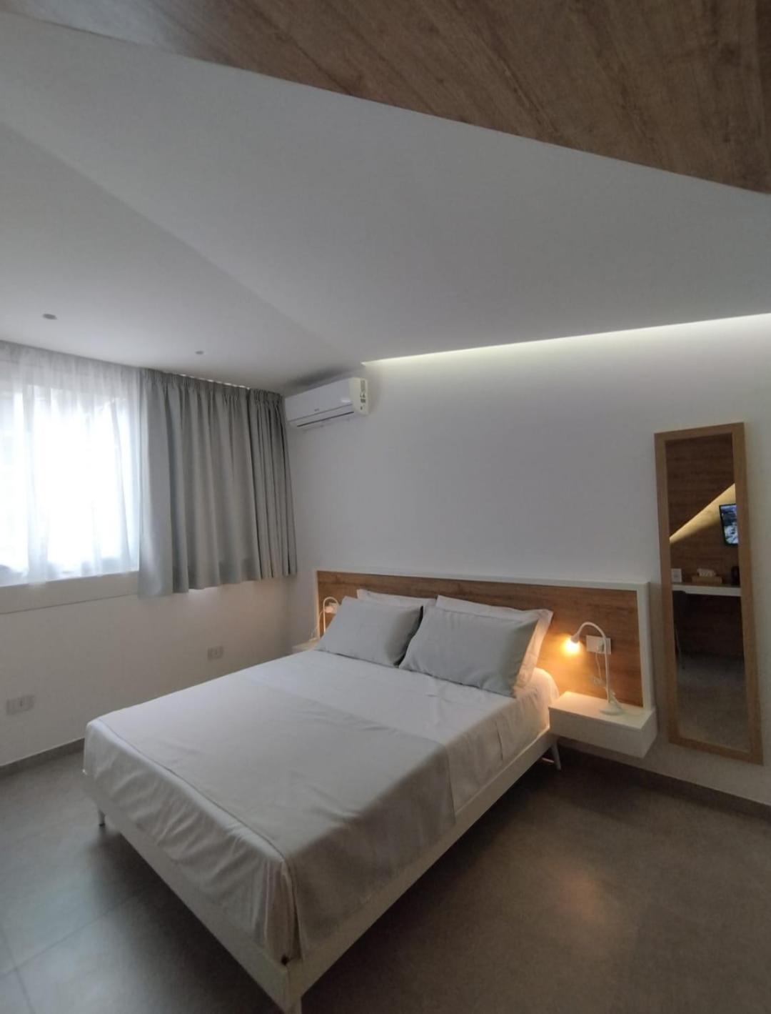 Space Tower Bed & Breakfast Naples
