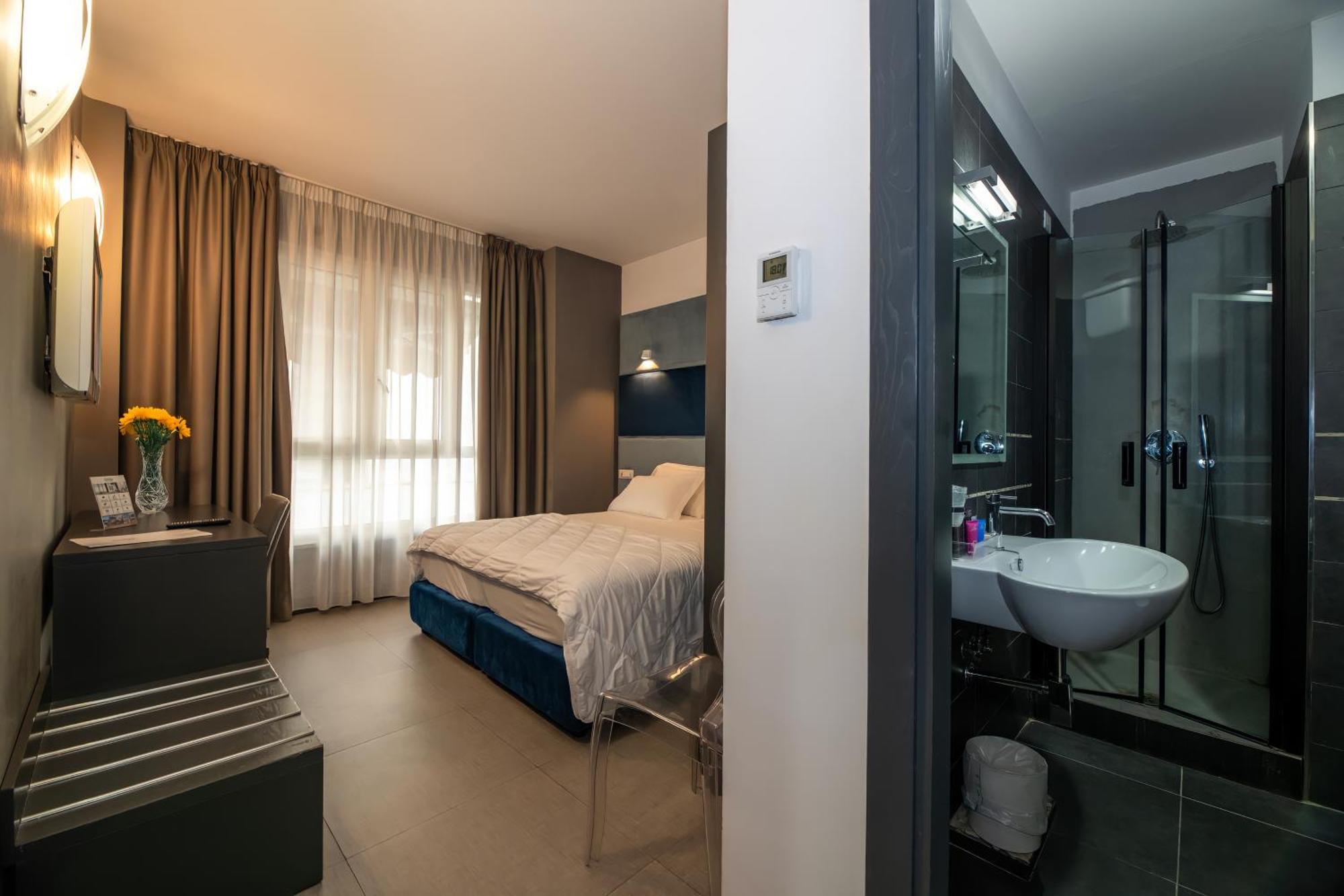 Golden Hotel Naples
