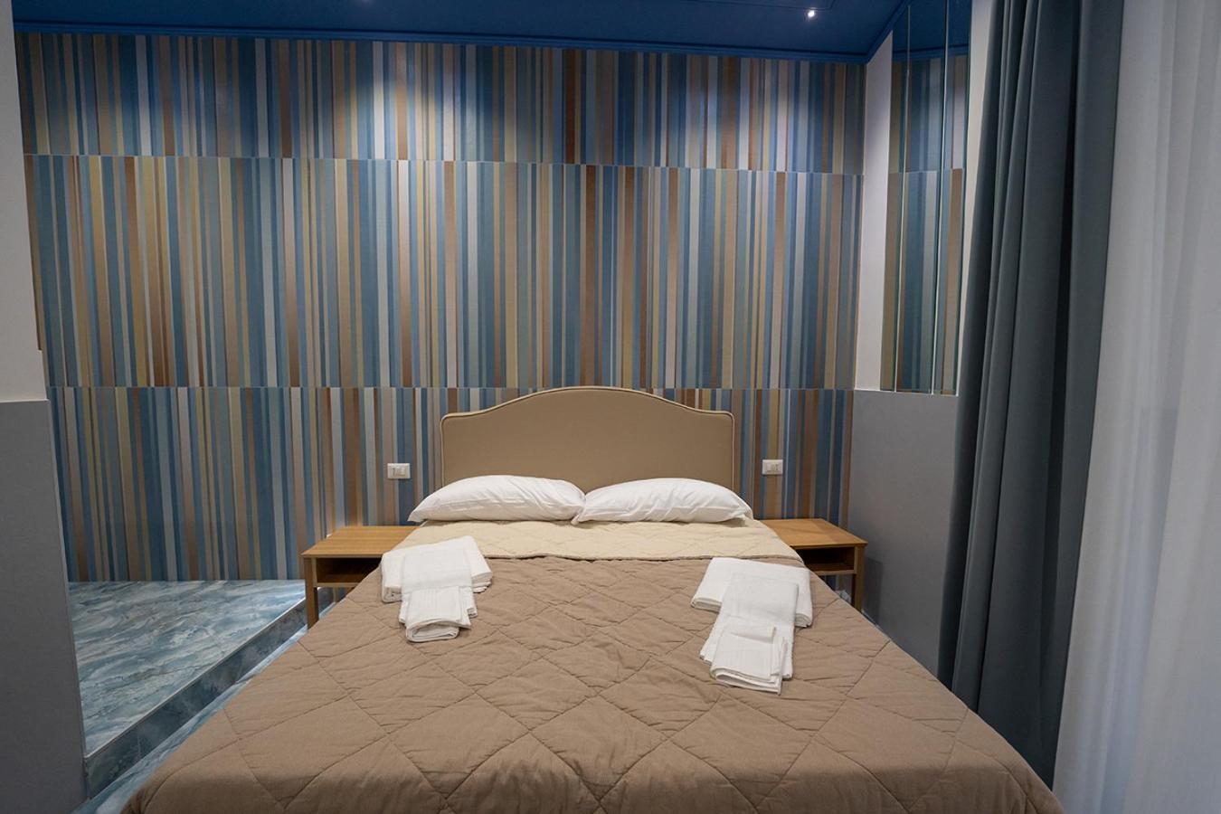 Pc Boutique H, Sea View By Clapa Group Guest house *