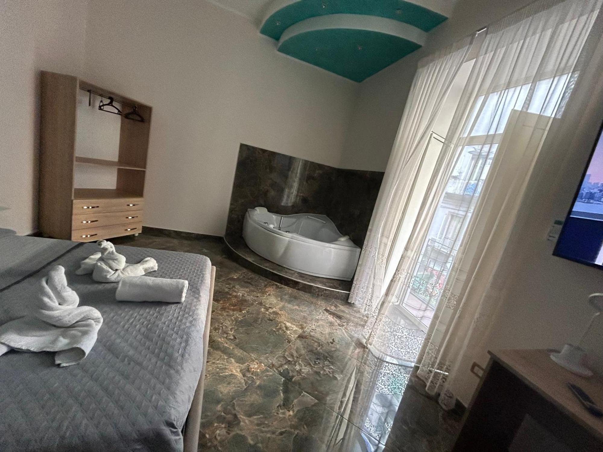 Vincent House Apartment Naples