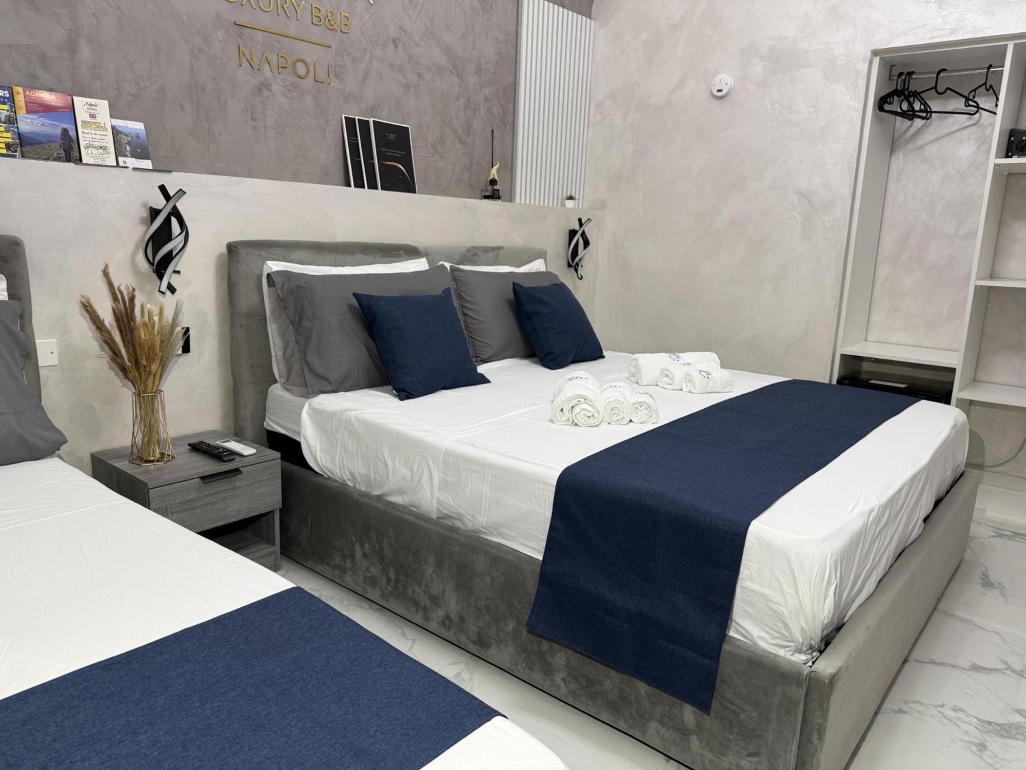 Ylisea Luxury * Naples