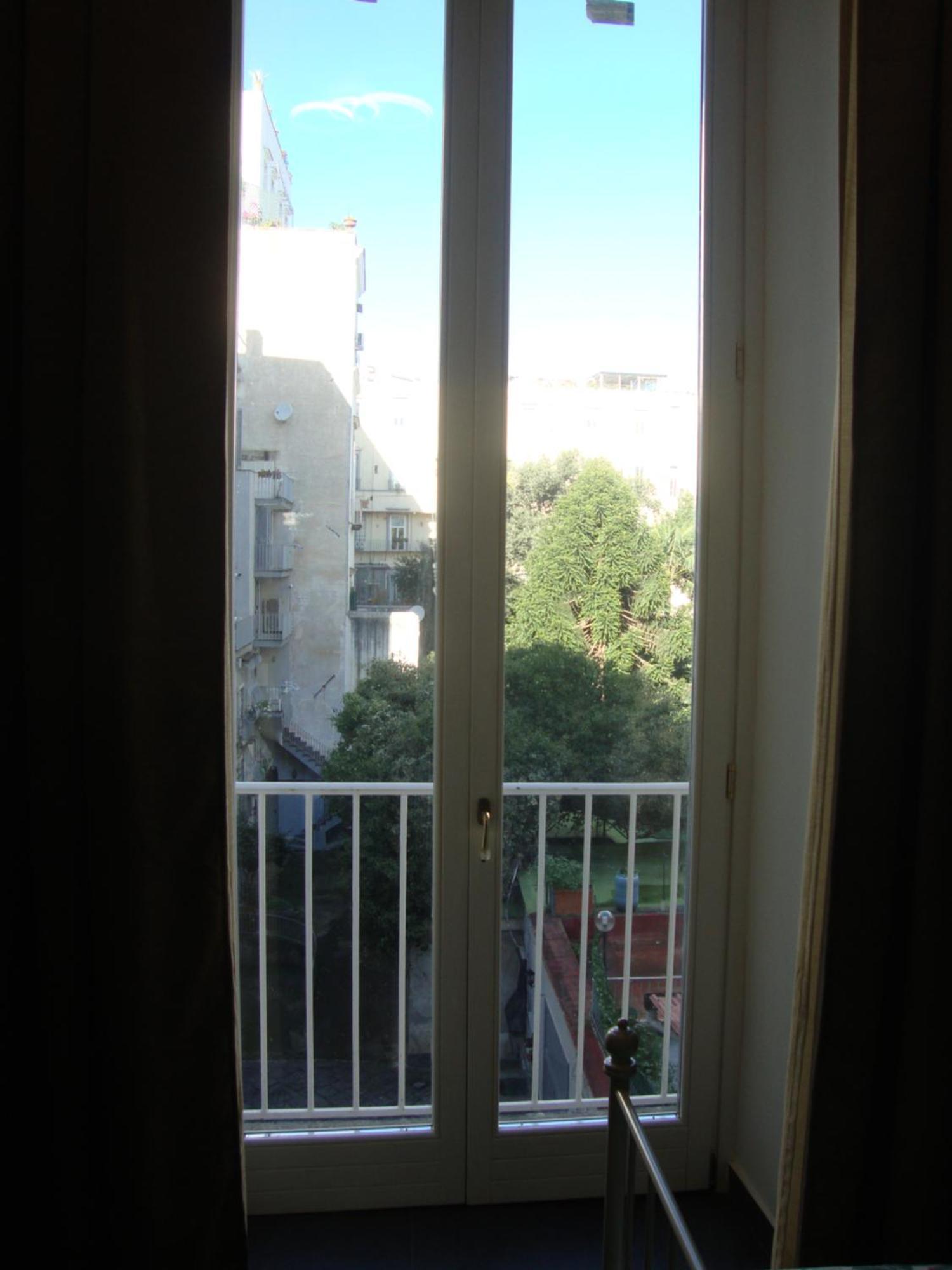 La Stanza A Parte * Naples