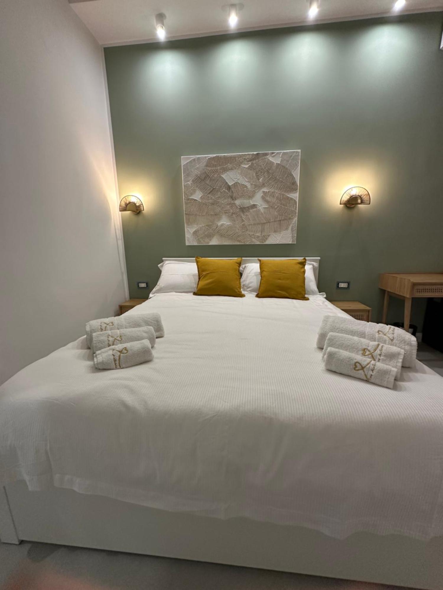 Core Analfabeta Bed & Breakfast Naples