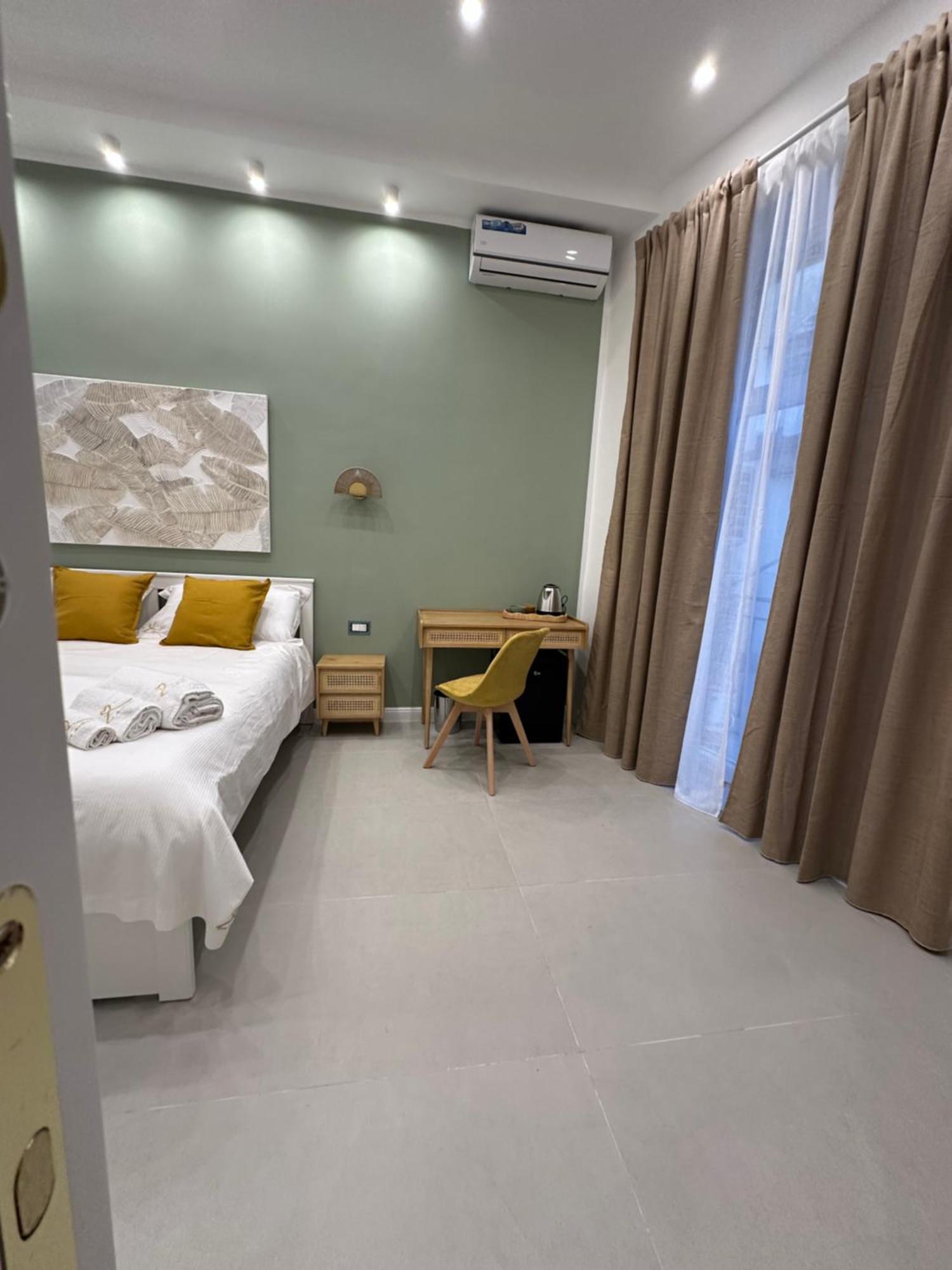 Core Analfabeta Naples