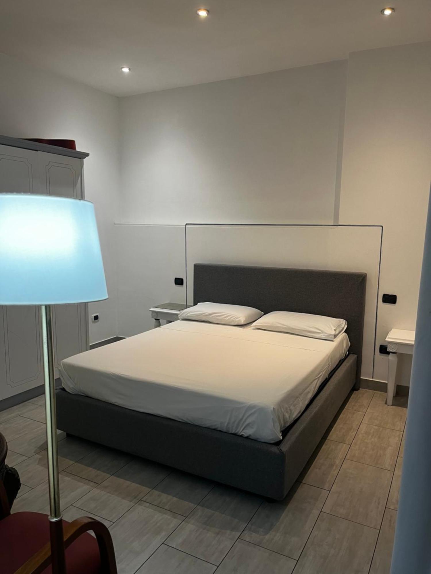 International Garibaldi Bed & Breakfast Naples