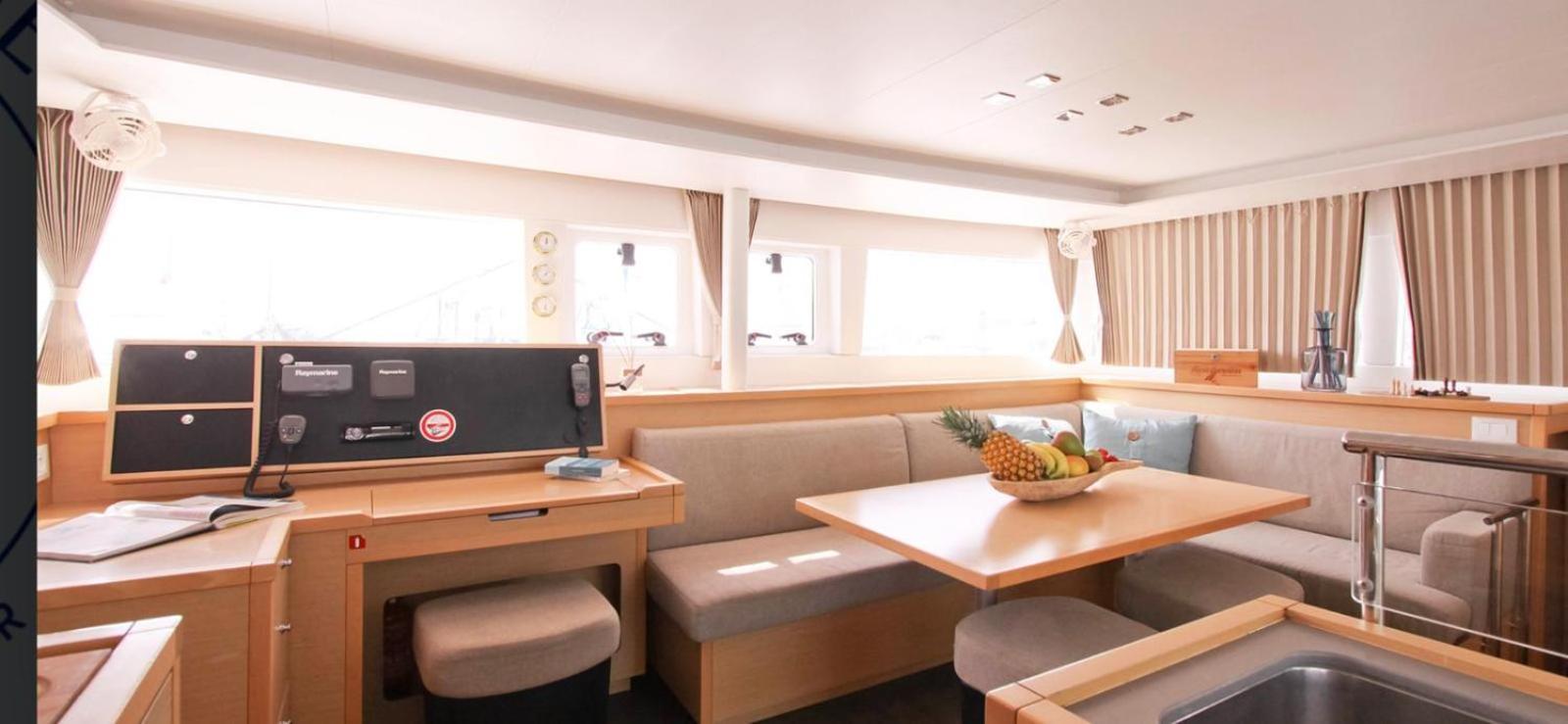 Catamarano Nemo45