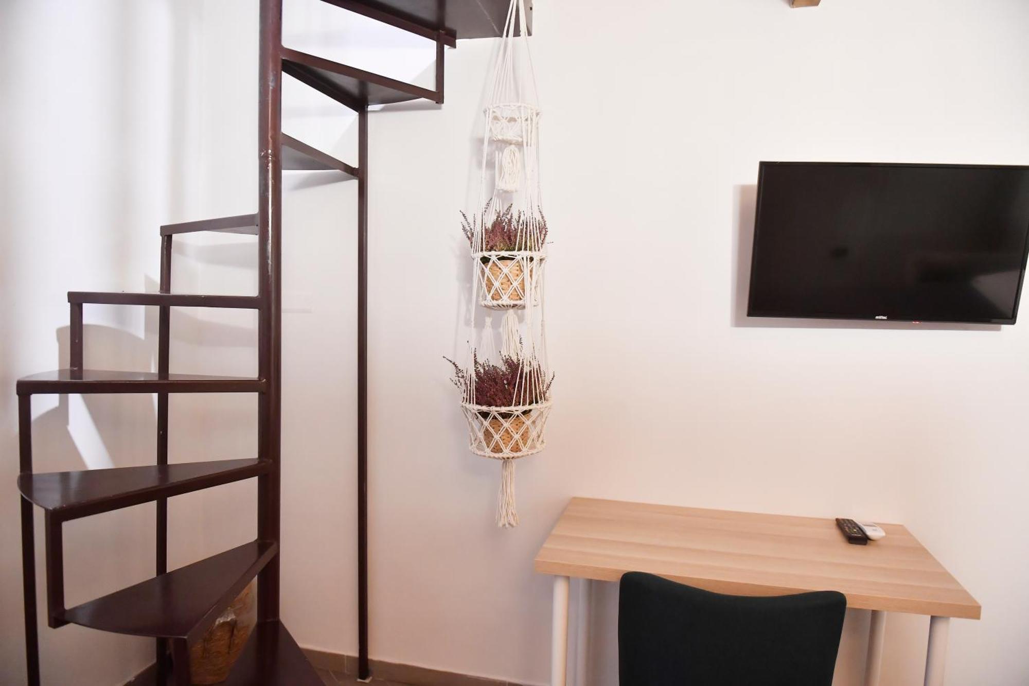 Bed & Breakfast Chiaia 100