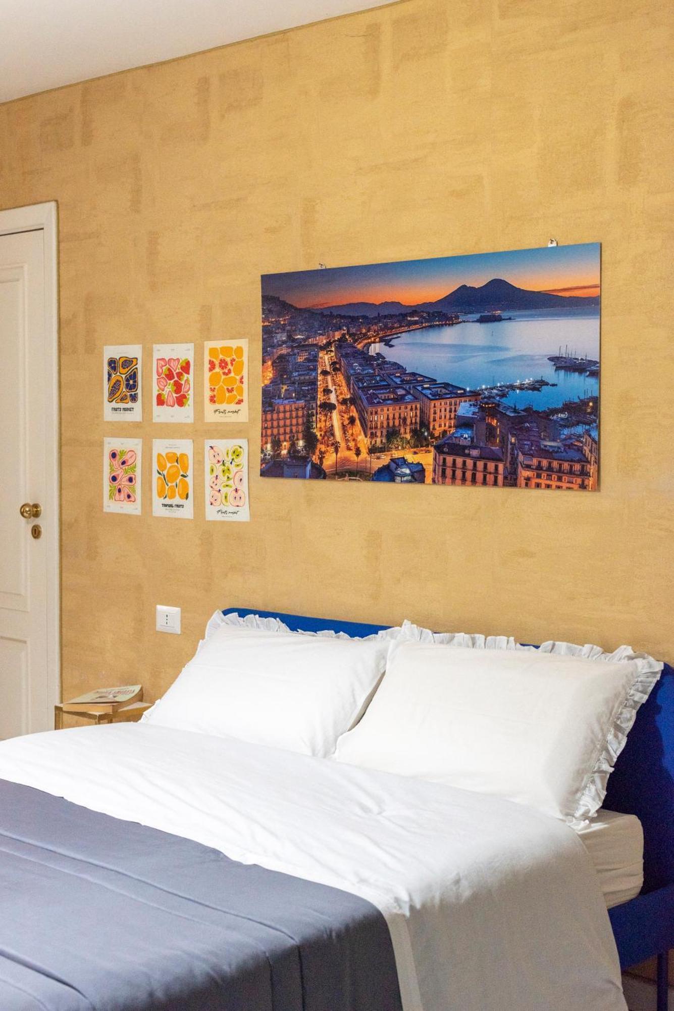 Centro, Dm * Naples