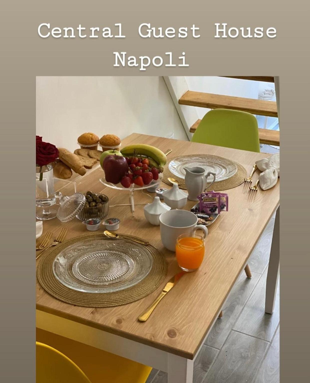 Central Guest House Naples