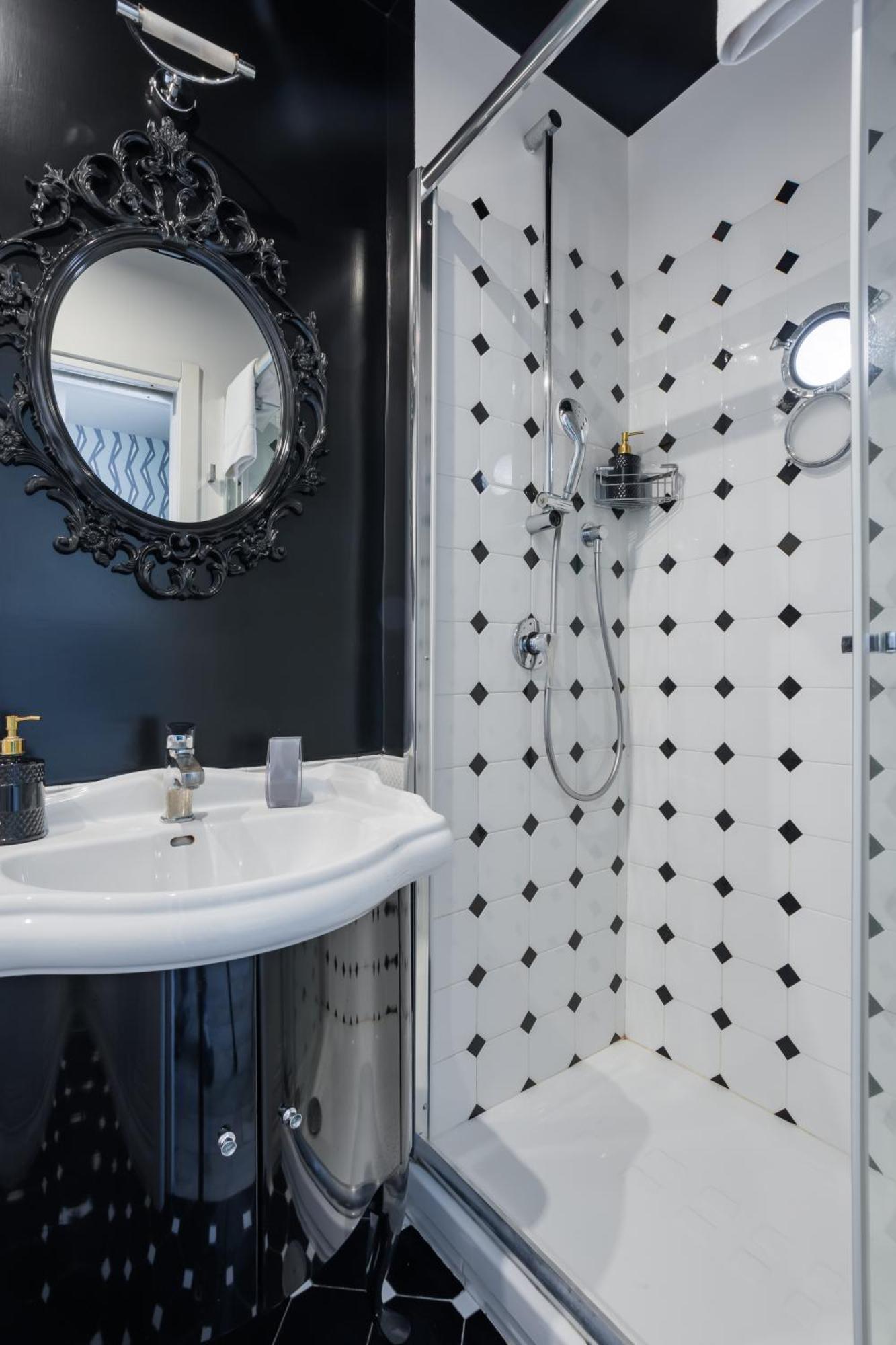 Weaver By Dimorra Aparthotel
