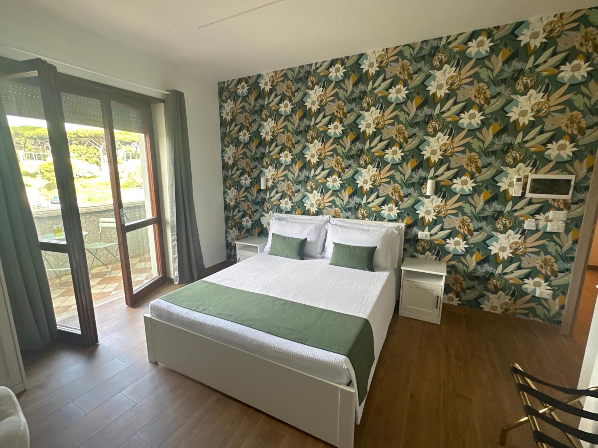Yoyo House Luxury Bed & Breakfast Naples