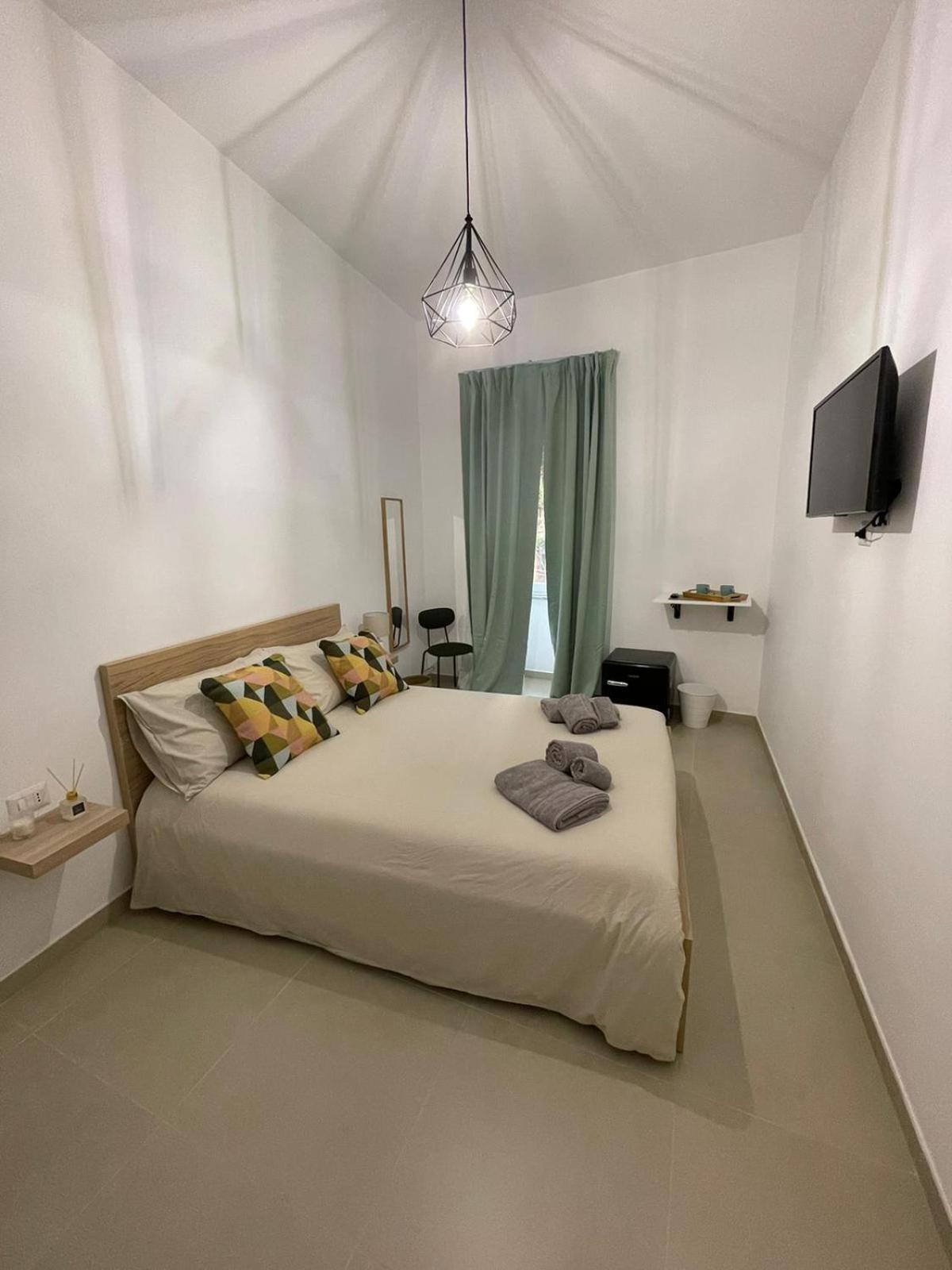 Domus Carmela * Naples
