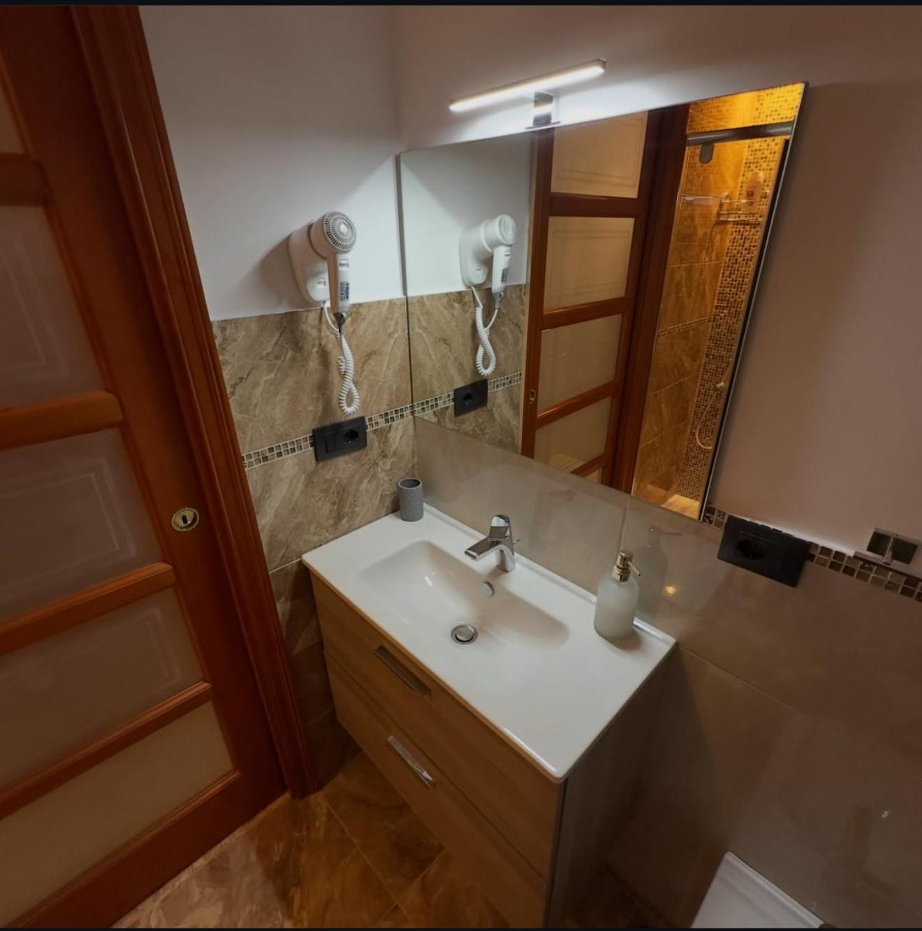 El Diez Guest house Naples