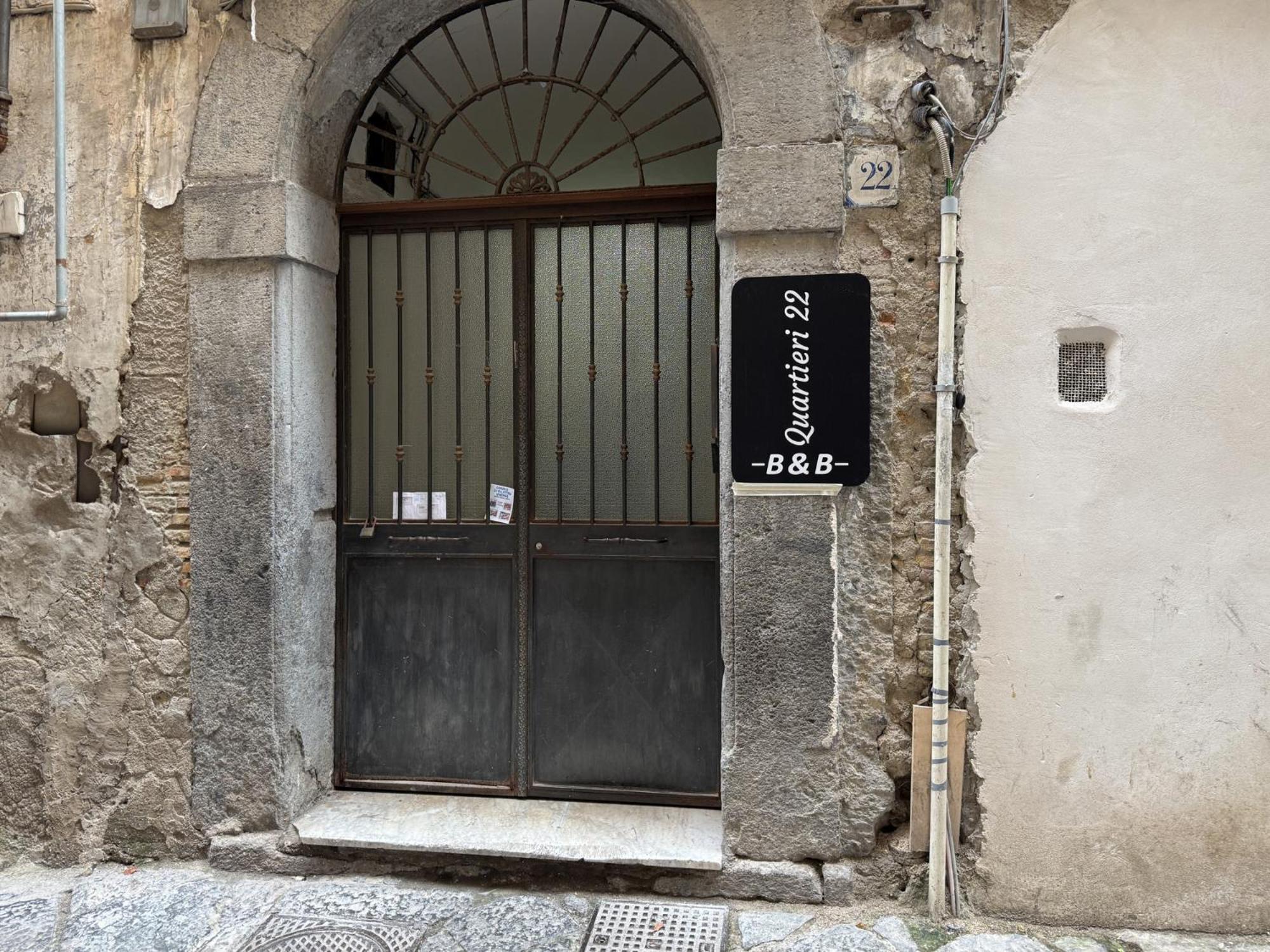 Quartieri22 Bed & Breakfast Naples