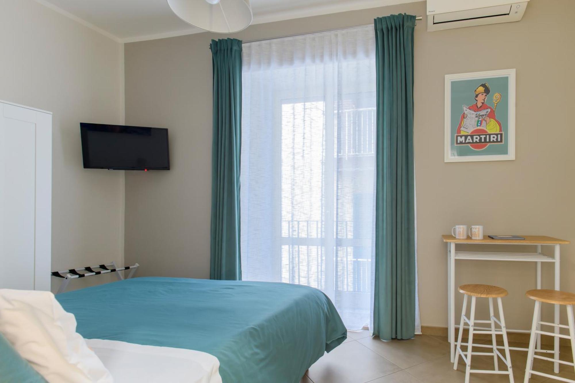 Tinellari Bed & Breakfast *
