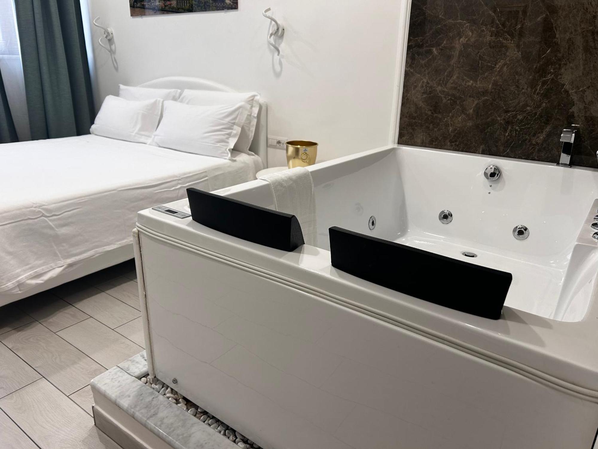 Guest house Mergellina E Fantasia Naples