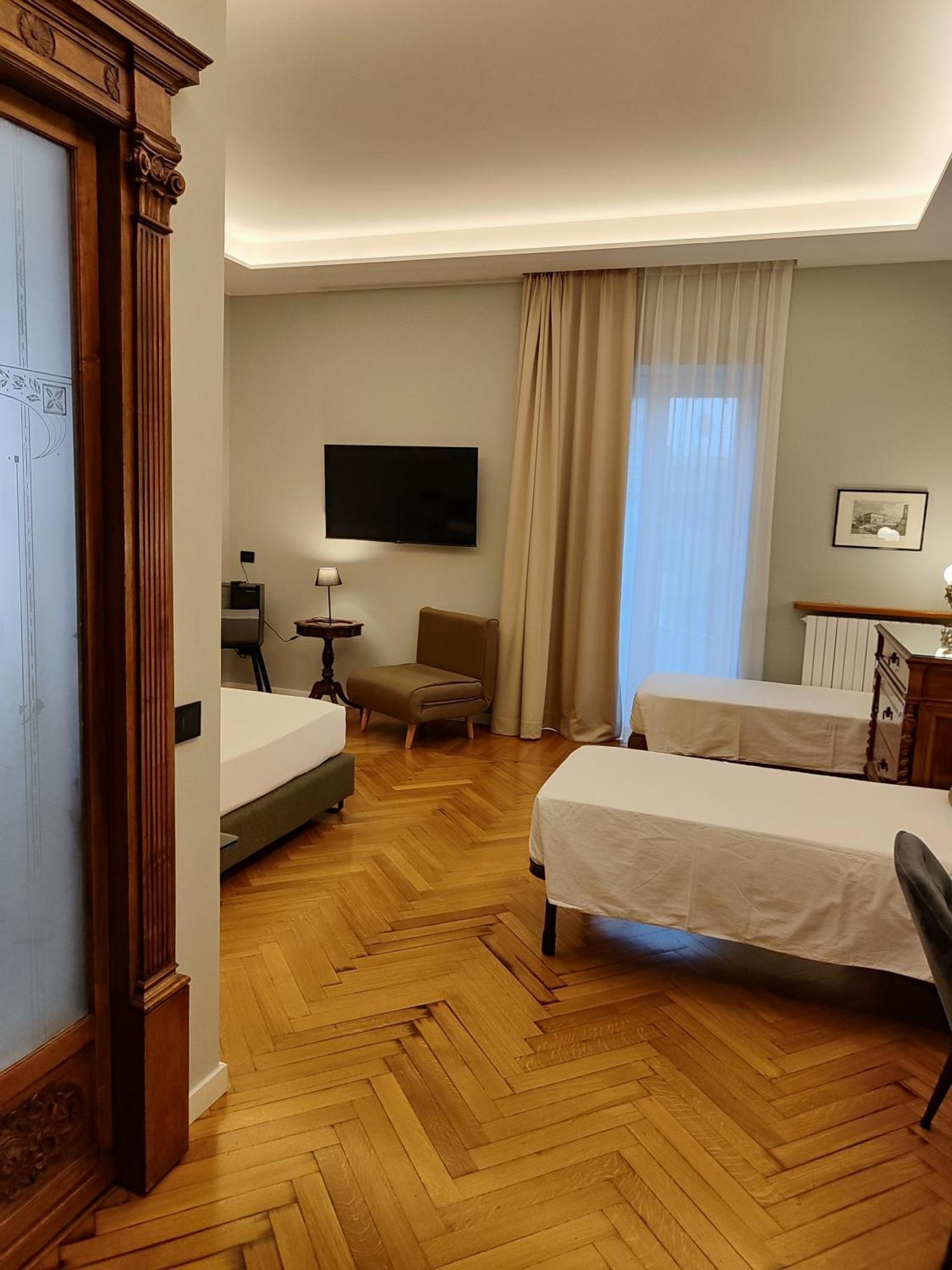 Guest house Deluxe Spaccanapoli Naples