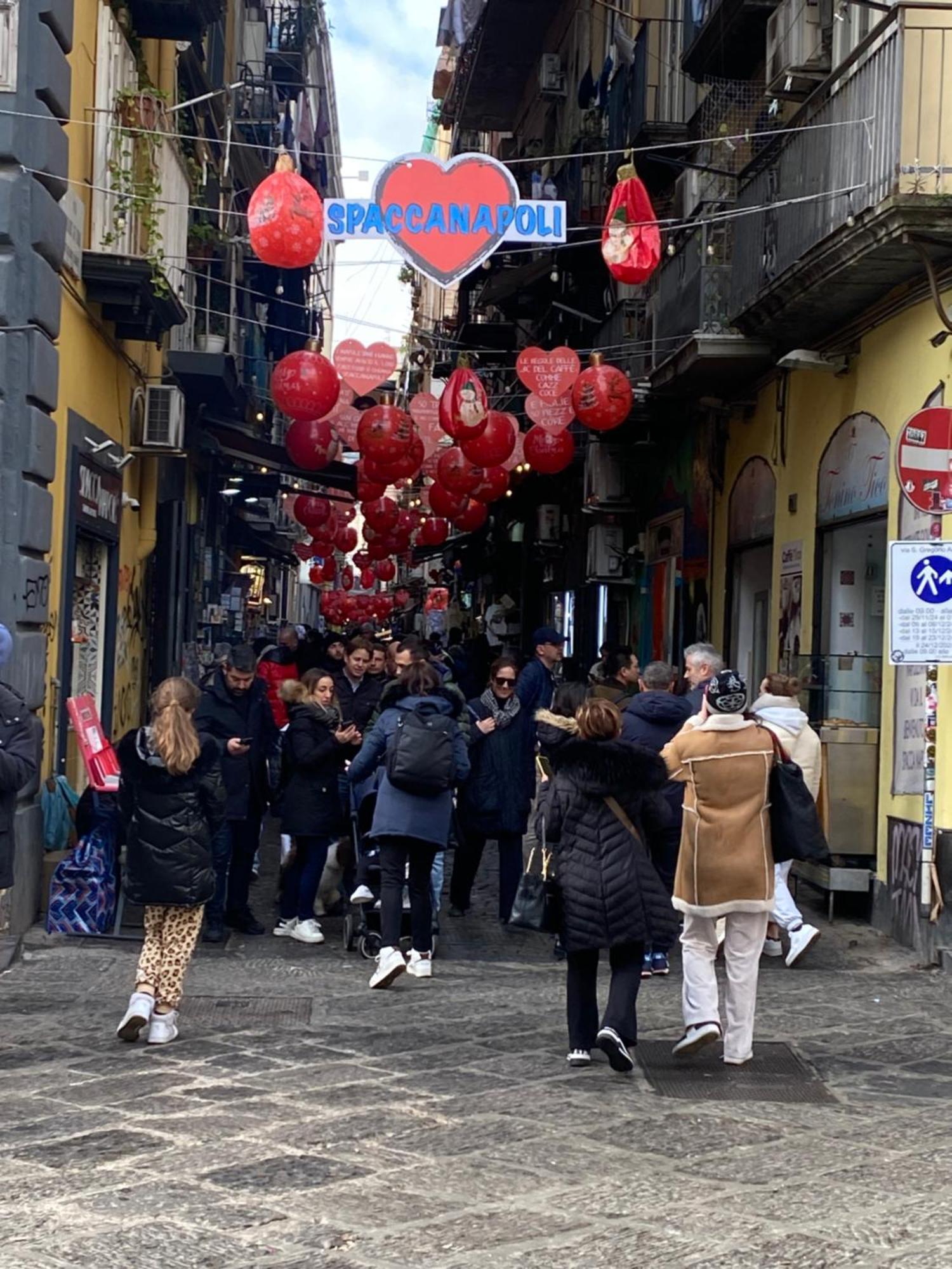 Civico 22 Silvestre Bed & Breakfast Naples