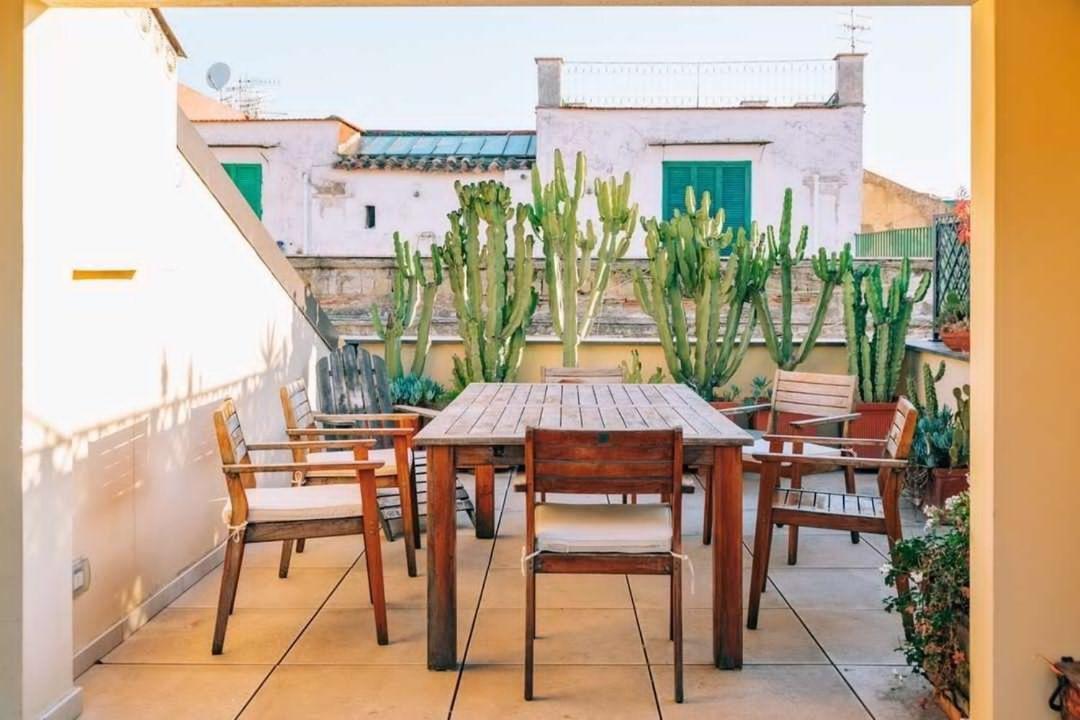 Magma - & Roof Guest house Naples