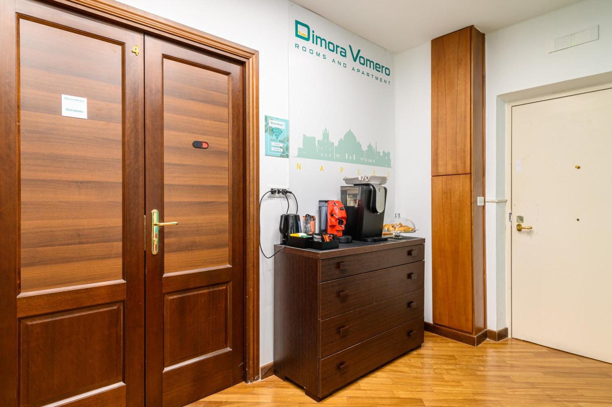 Dimora Vomero Bed & Breakfast Naples