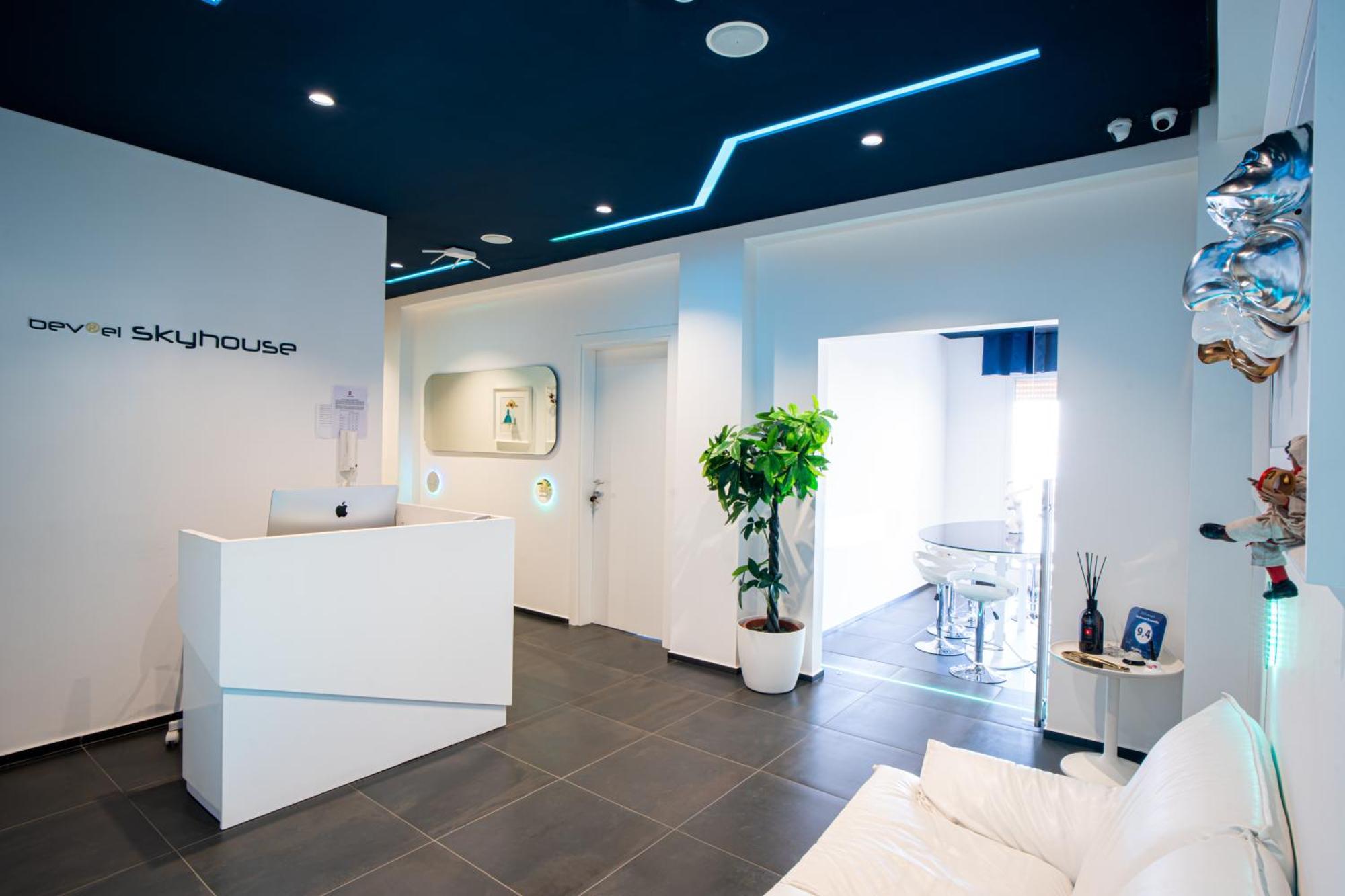 Skyhouse Beverello 3*