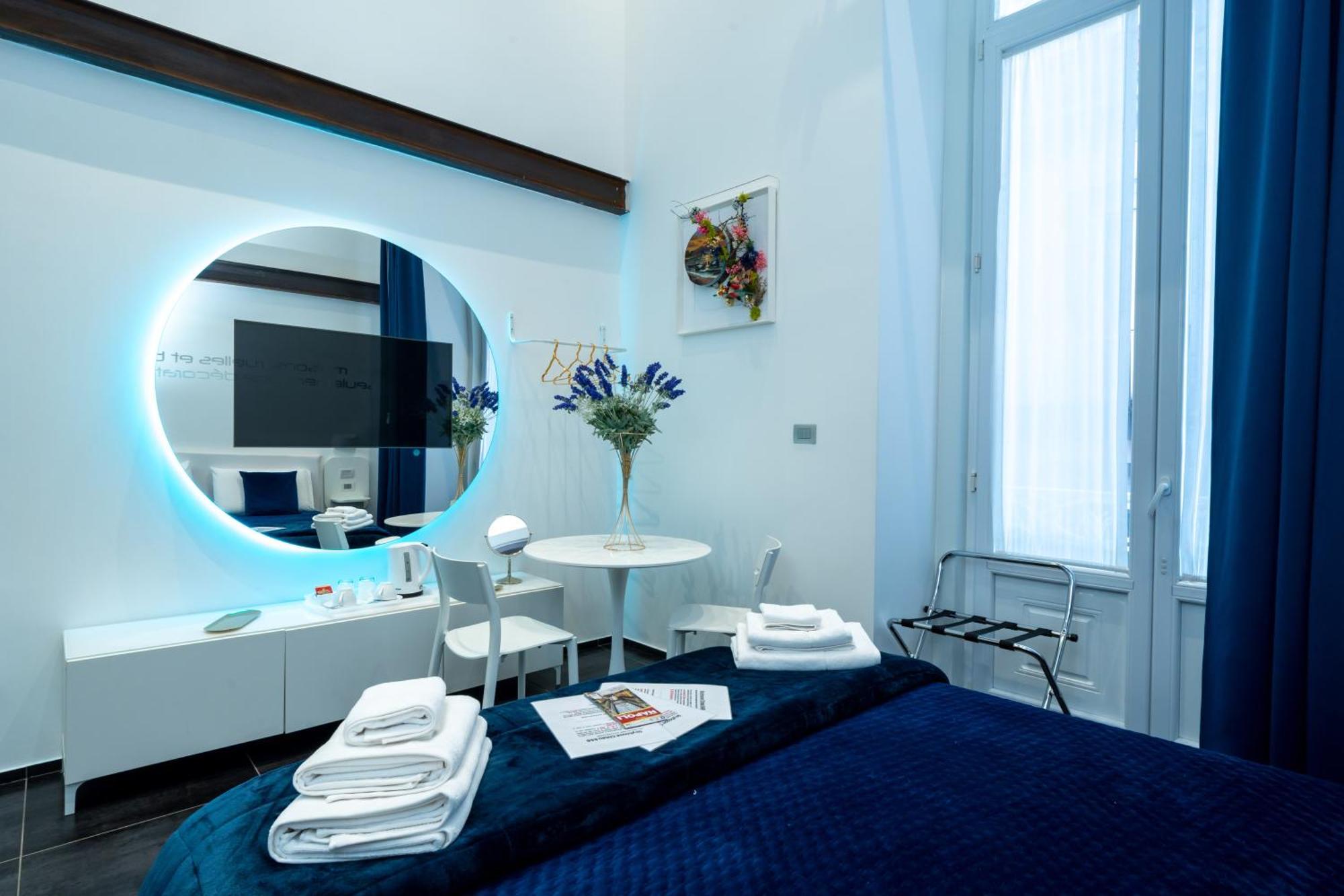 Skyhouse Chiaia 2* Naples