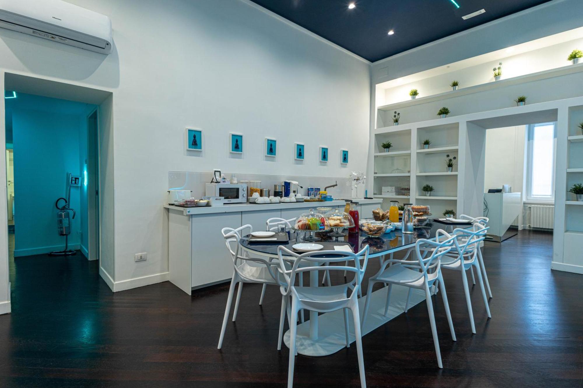 Skyhouse Duomo Bed & Breakfast Naples