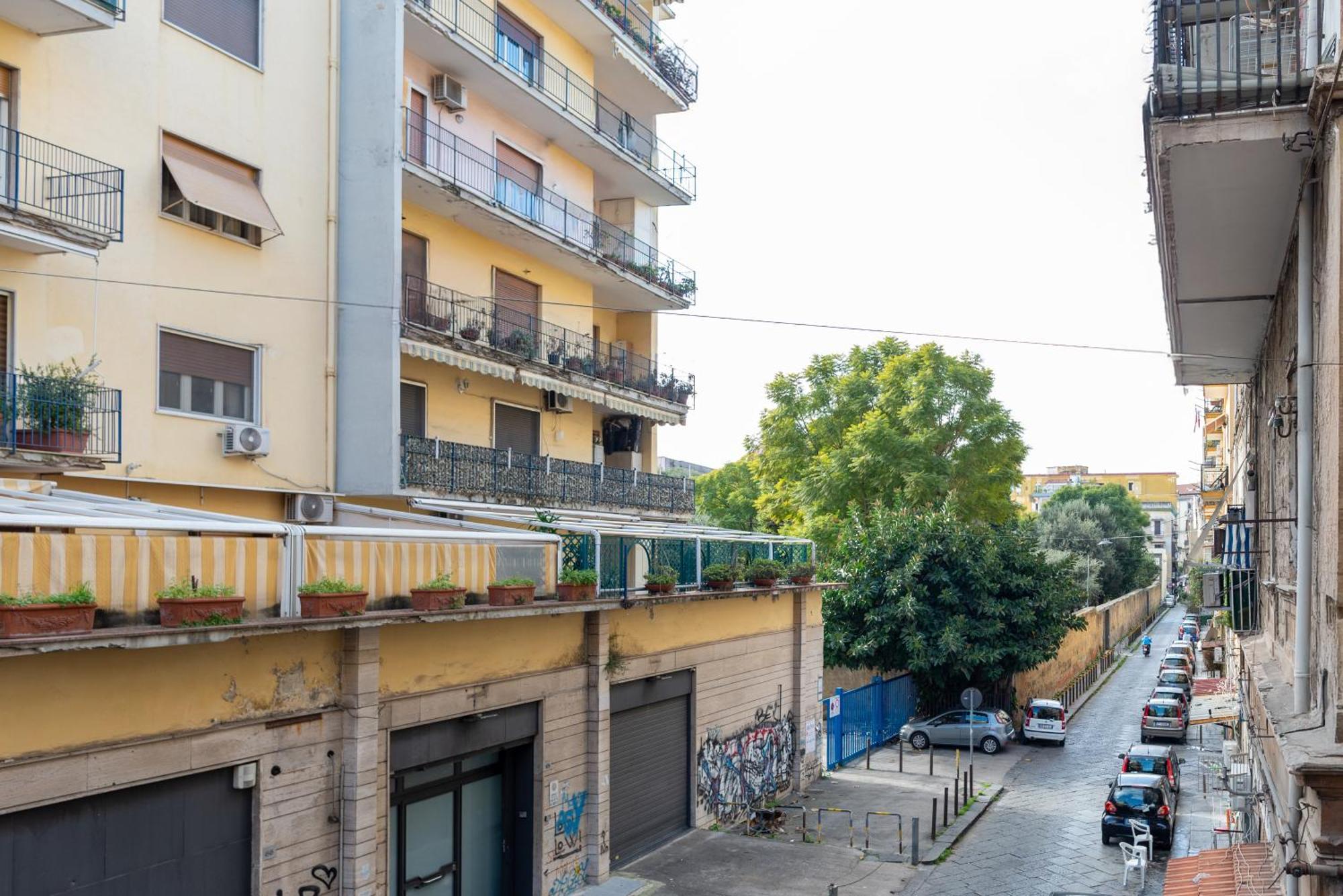 Am - Tra Il Centro E La Stazione Apartment Naples