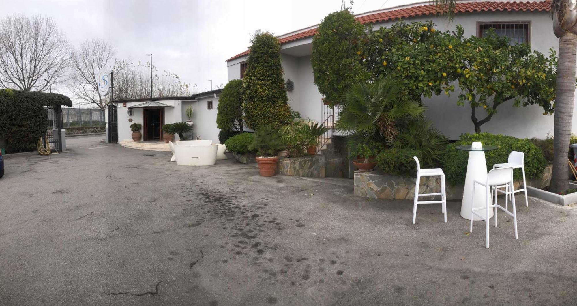 Hotel Serena 3*
