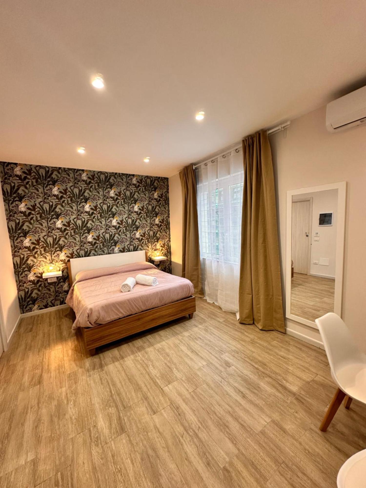 La Dolce Bed & Breakfast Naples