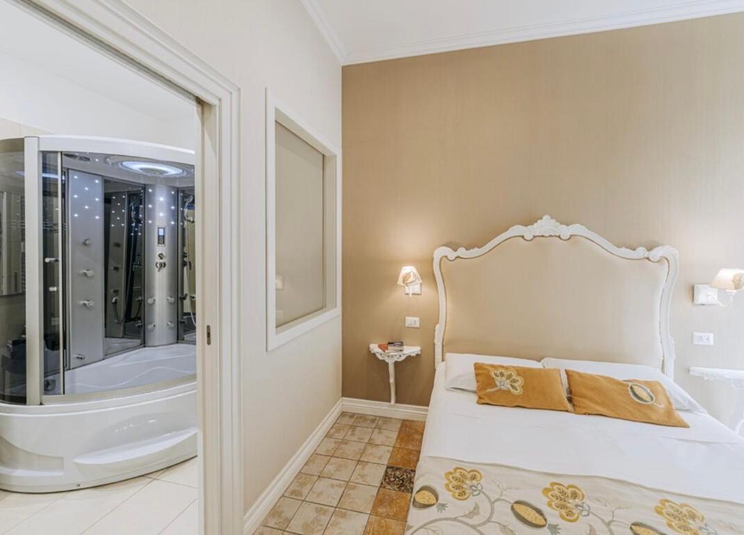 Miluar Relais - - Vanvitelli Naples