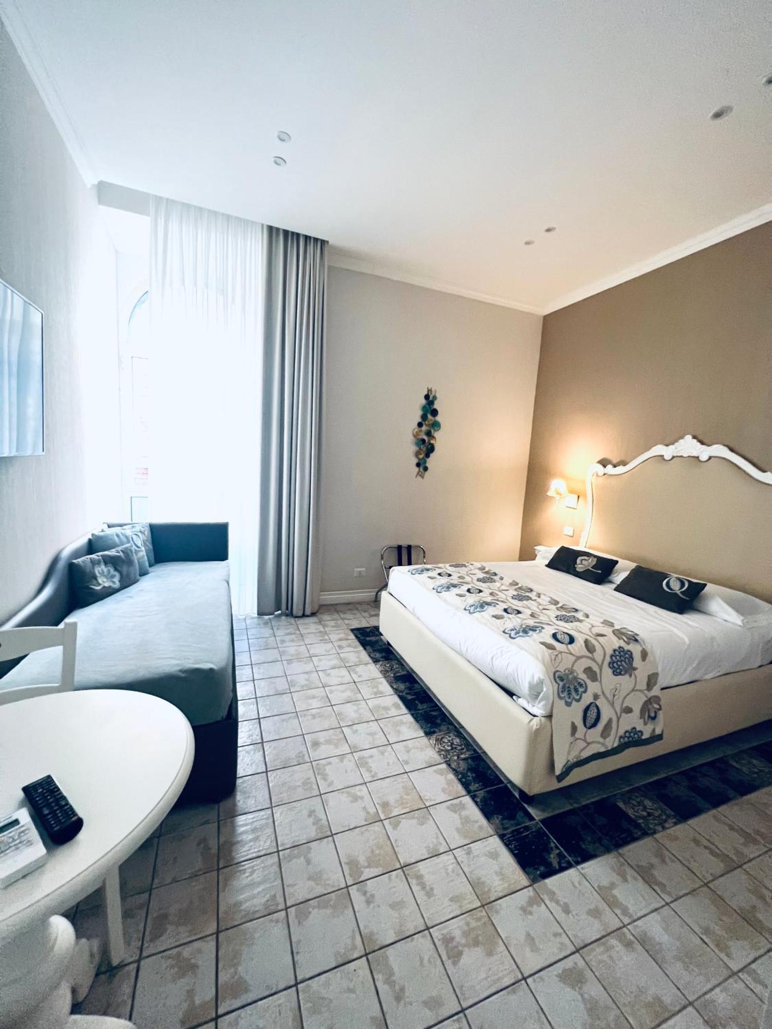 Miluar Relais - - Vanvitelli *