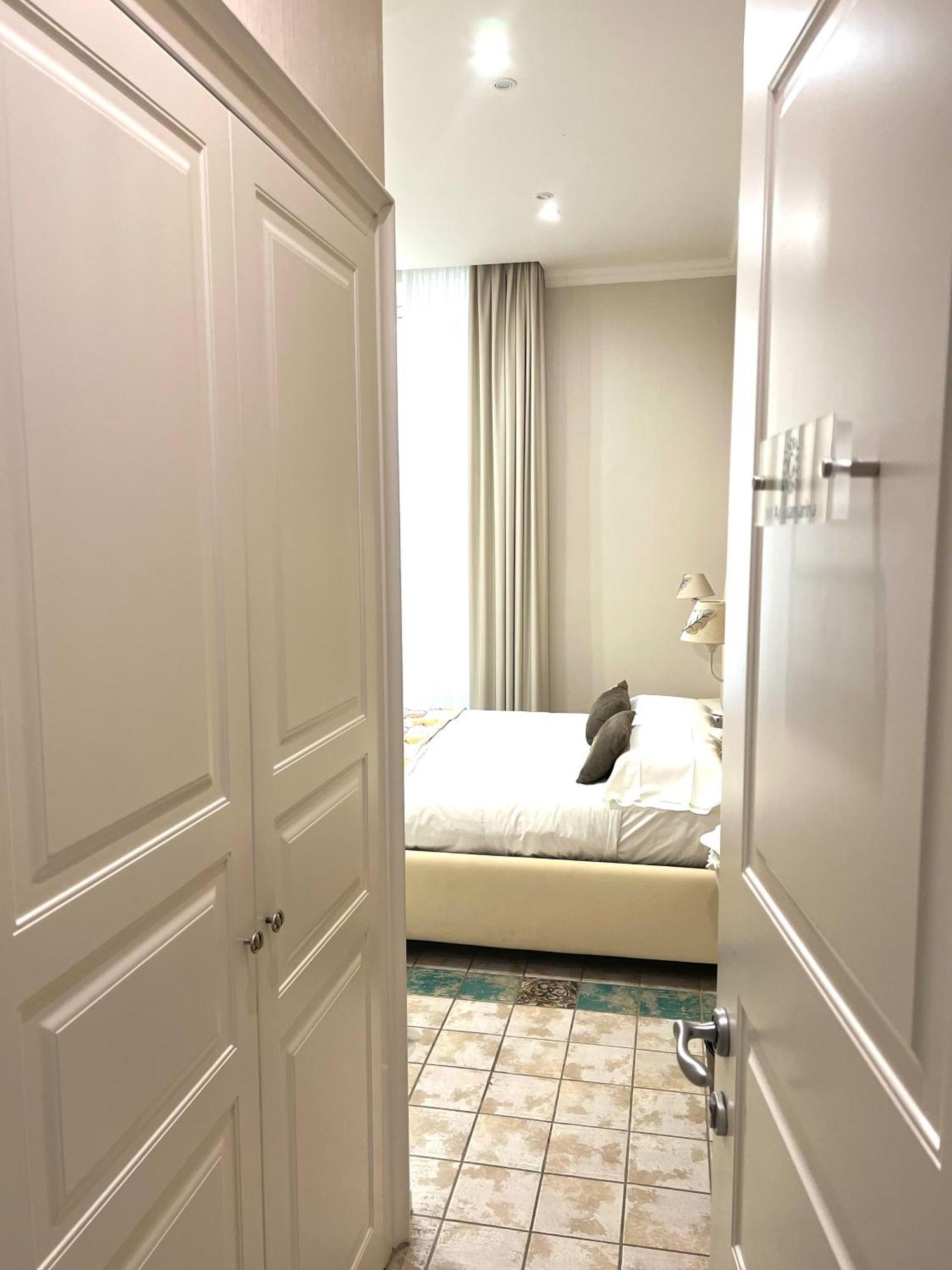 Miluar Relais - - Vanvitelli Bed & Breakfast Naples
