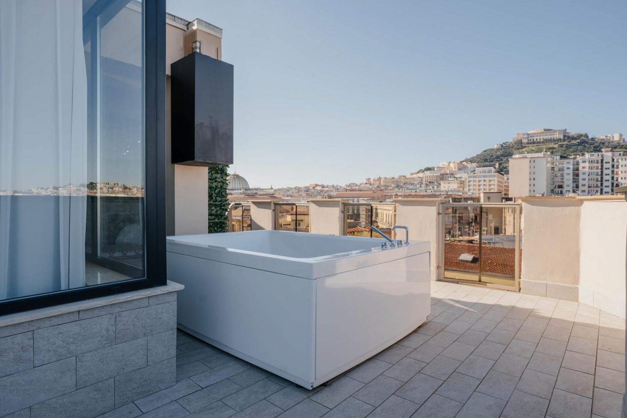 Poetica Boutique Sky 4*