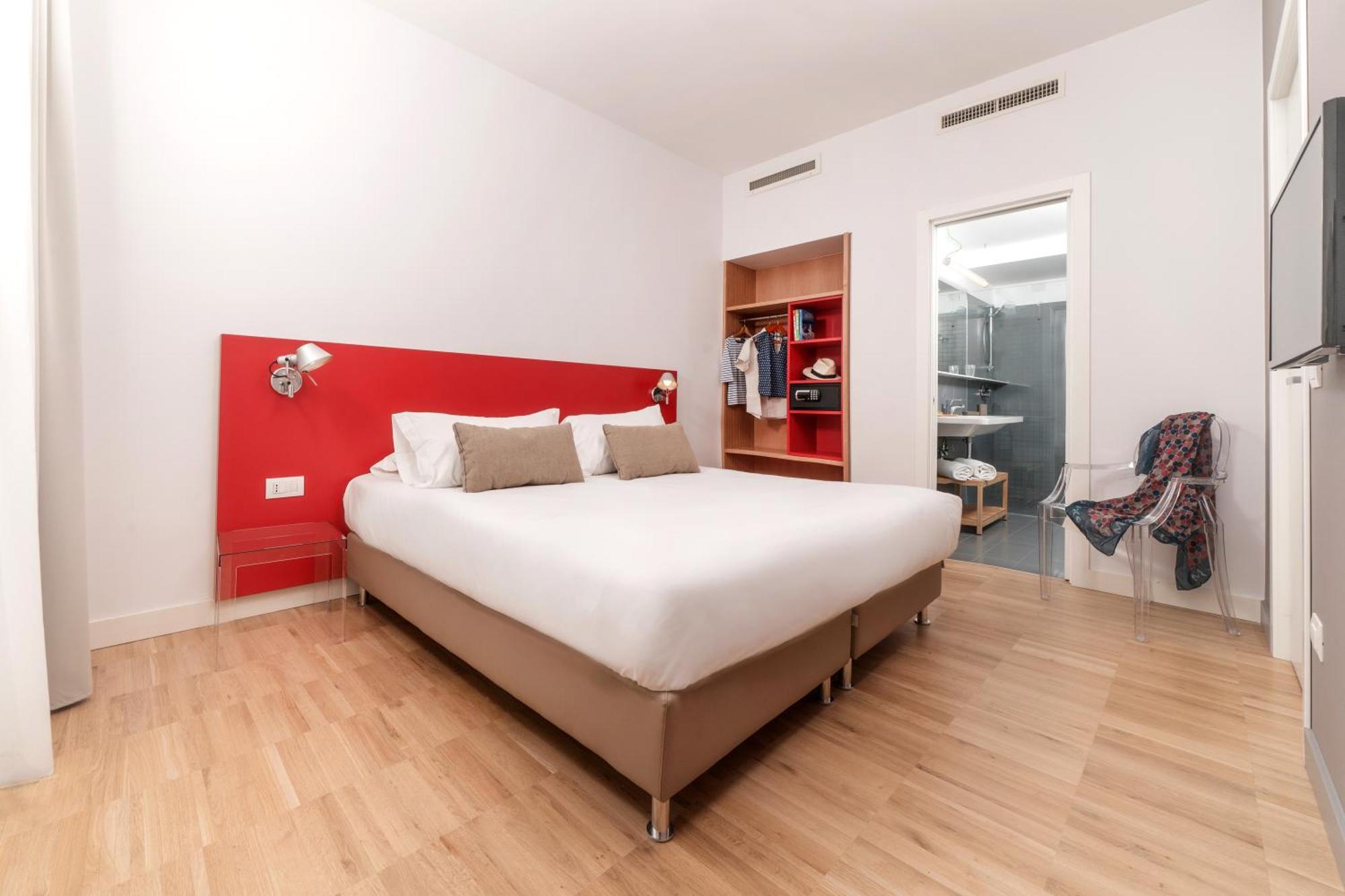 Hotel Piazza Bellini & Naples