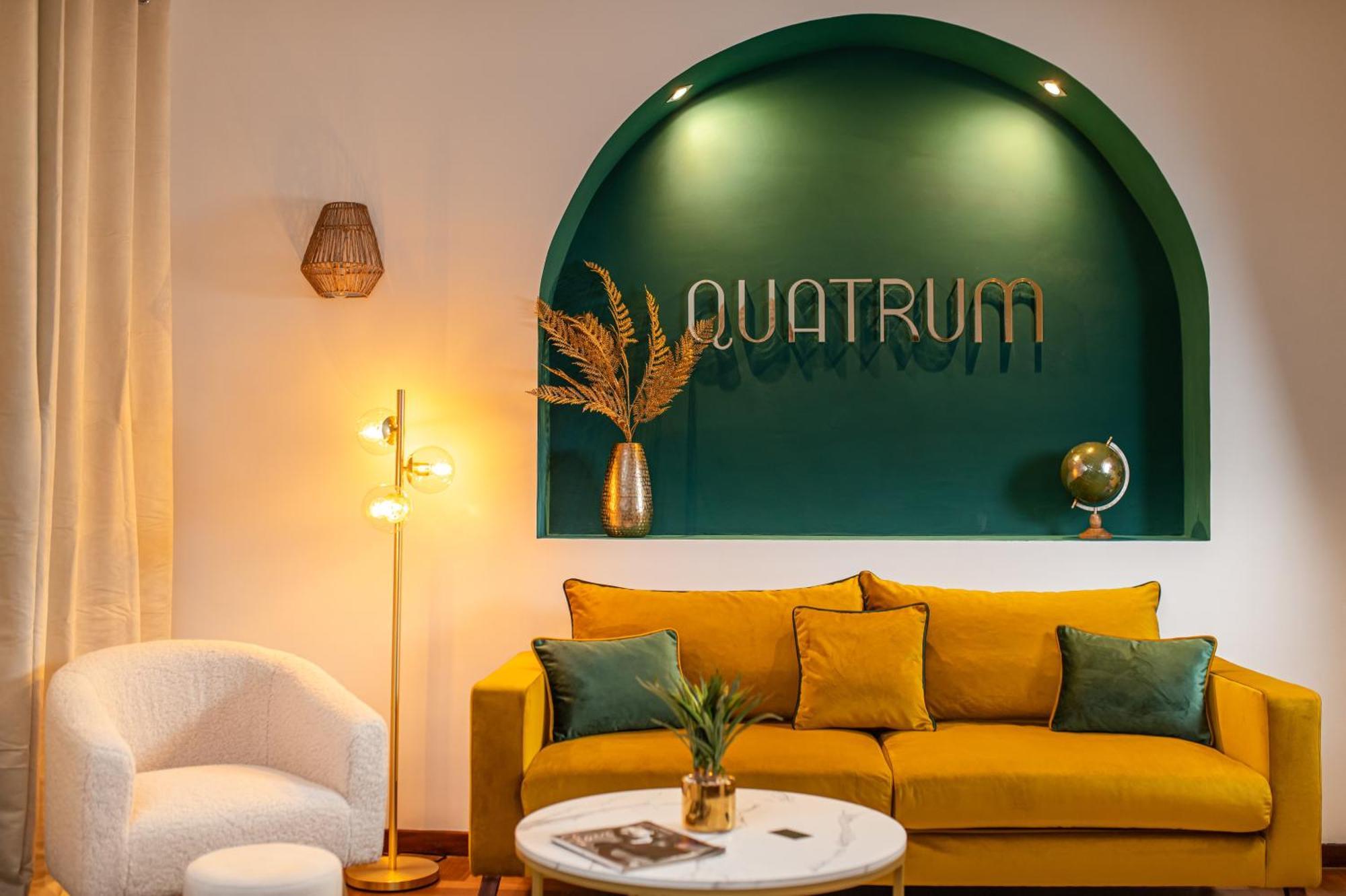 Quatrum Naples