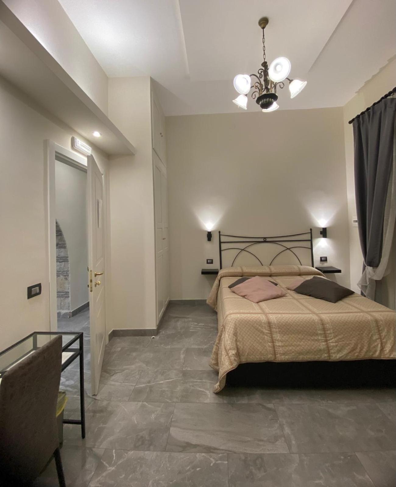 Botanic Charm Bed & Breakfast 2*