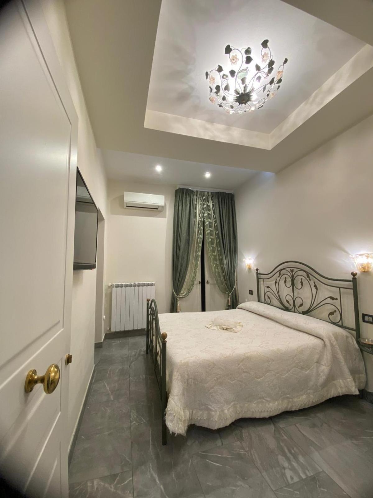Botanic Charm Bed & Breakfast Naples