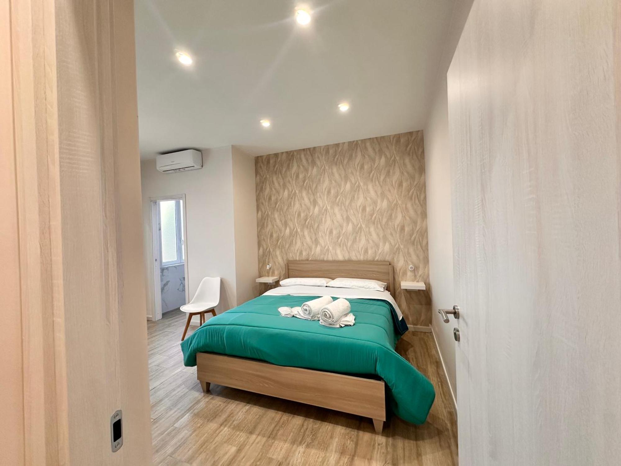 La Dolce Bed & Breakfast Naples