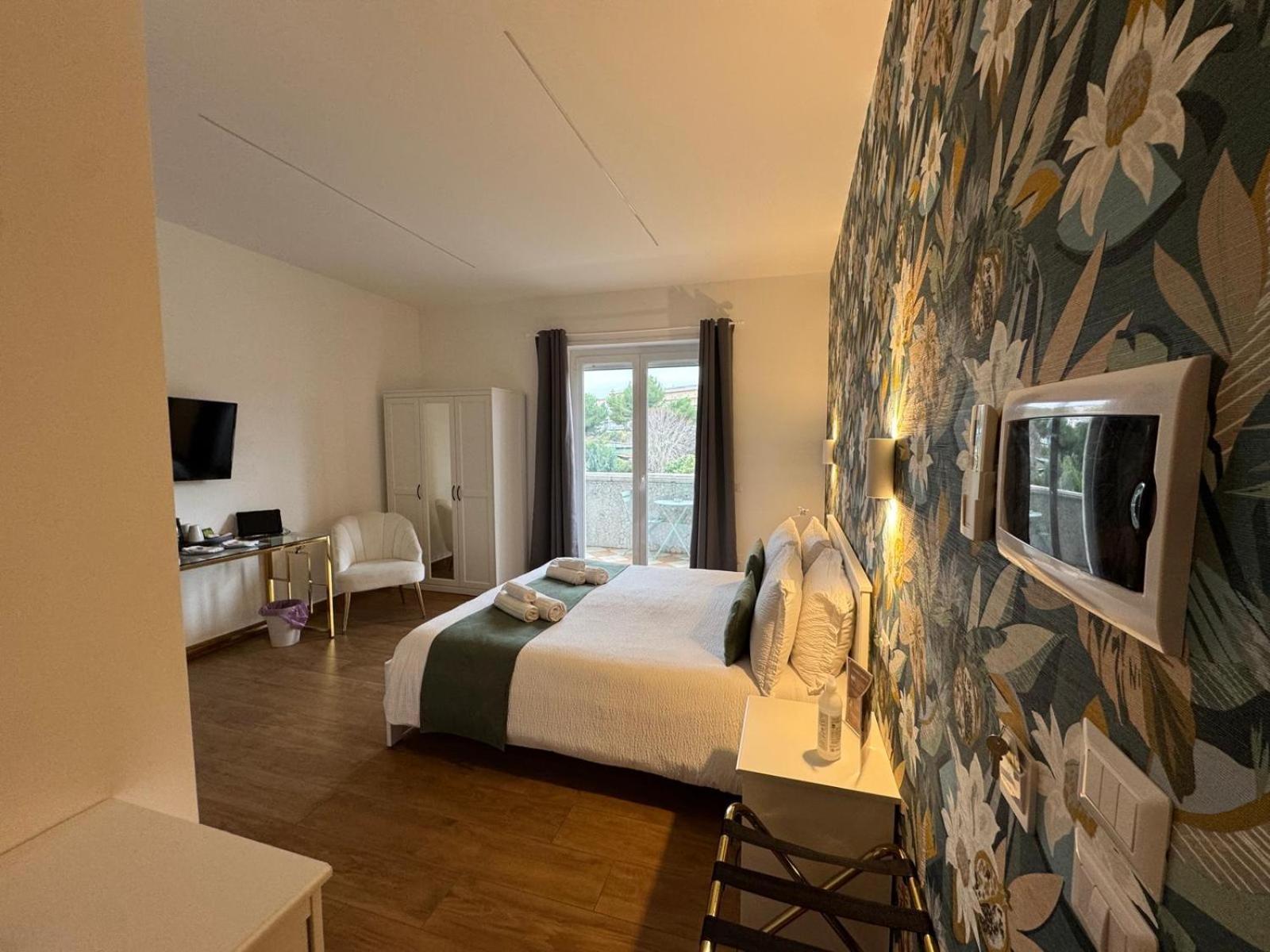 Yoyo House Luxury Bed & Breakfast *