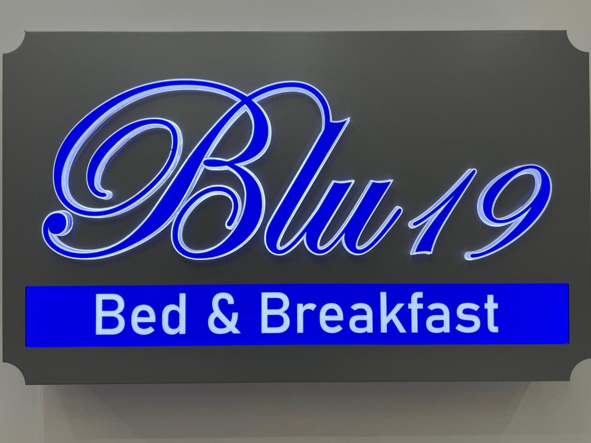 Blu 19