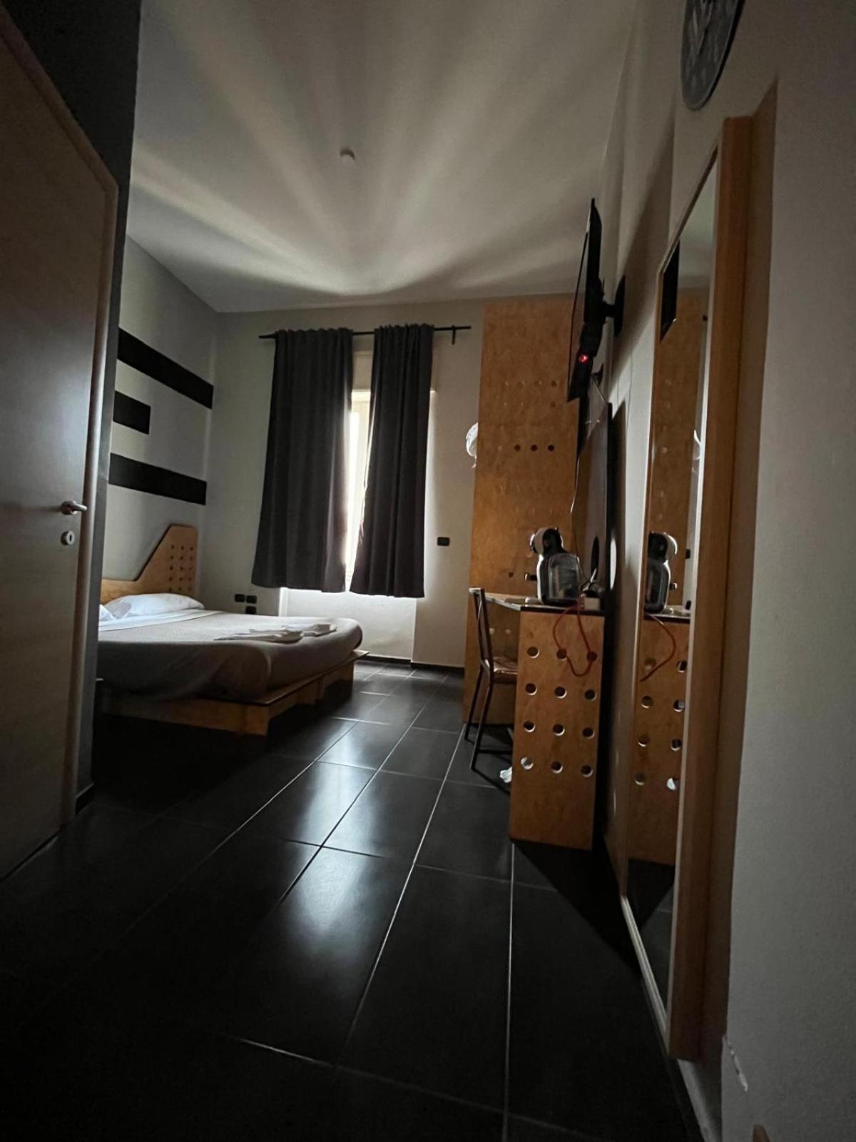 Factory Design Bed & Breakfast Naples