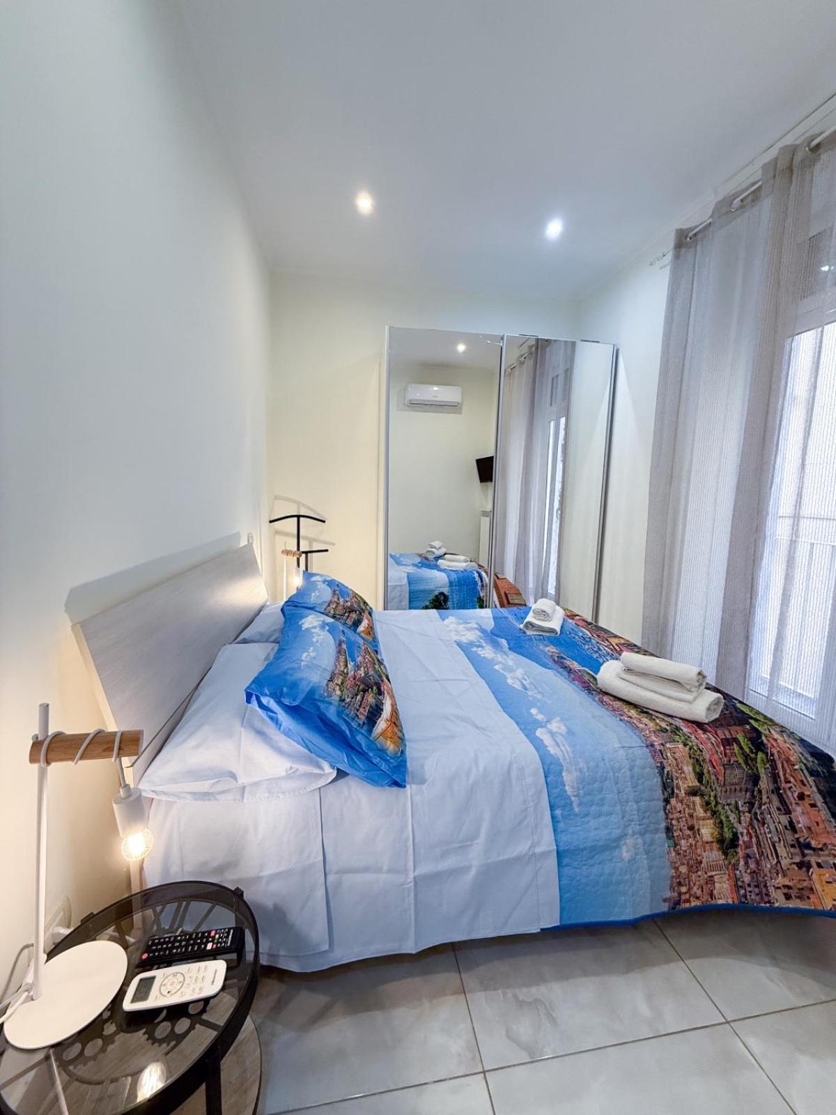 Benni House * Naples