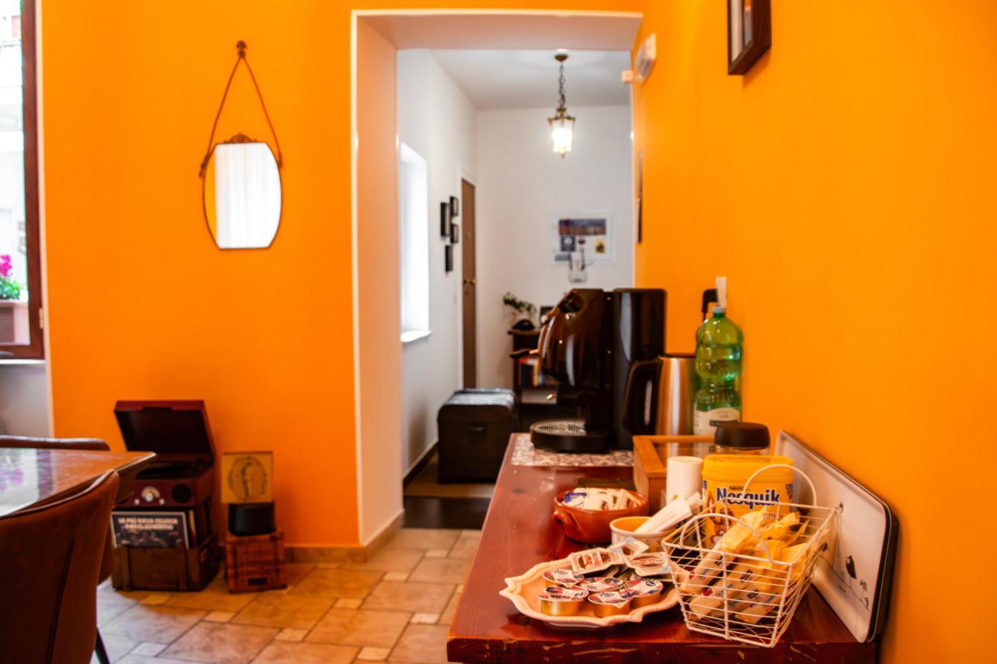 Bed & Breakfast Epoche' Naples