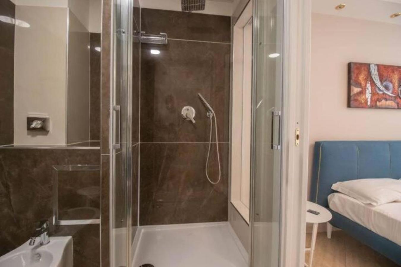 Sonevi Naples