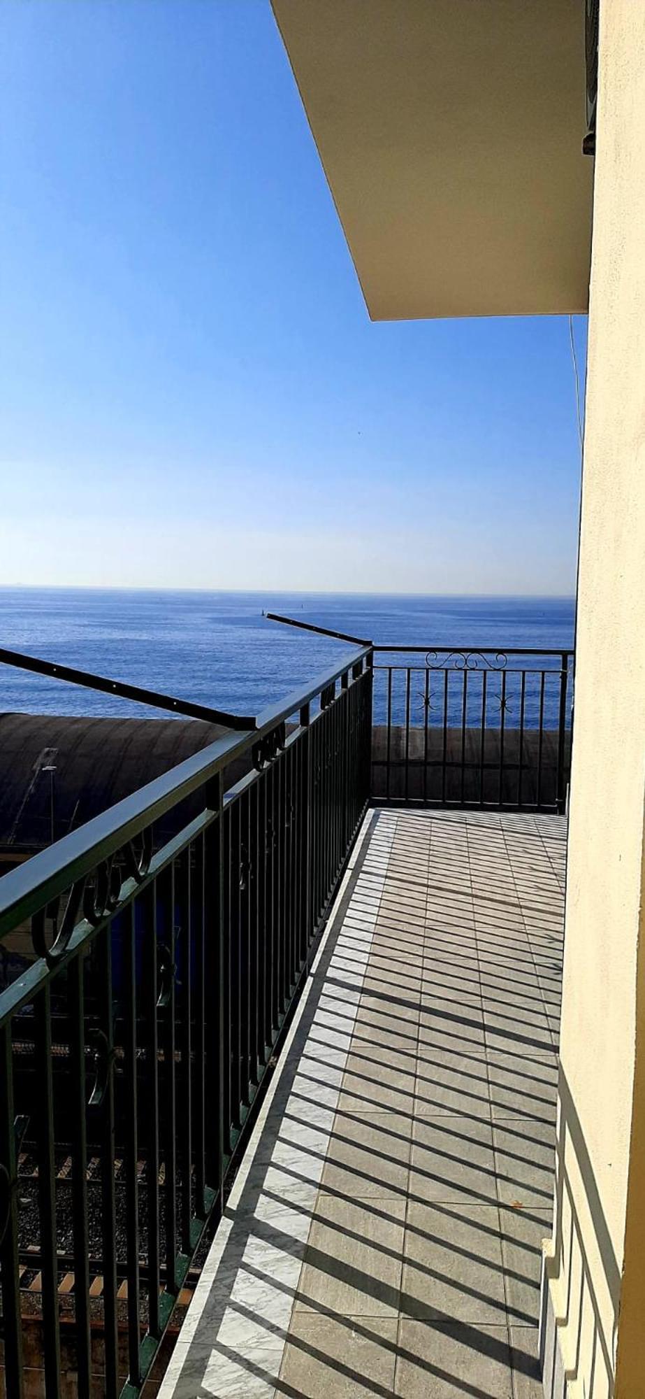 Pacis * Naples