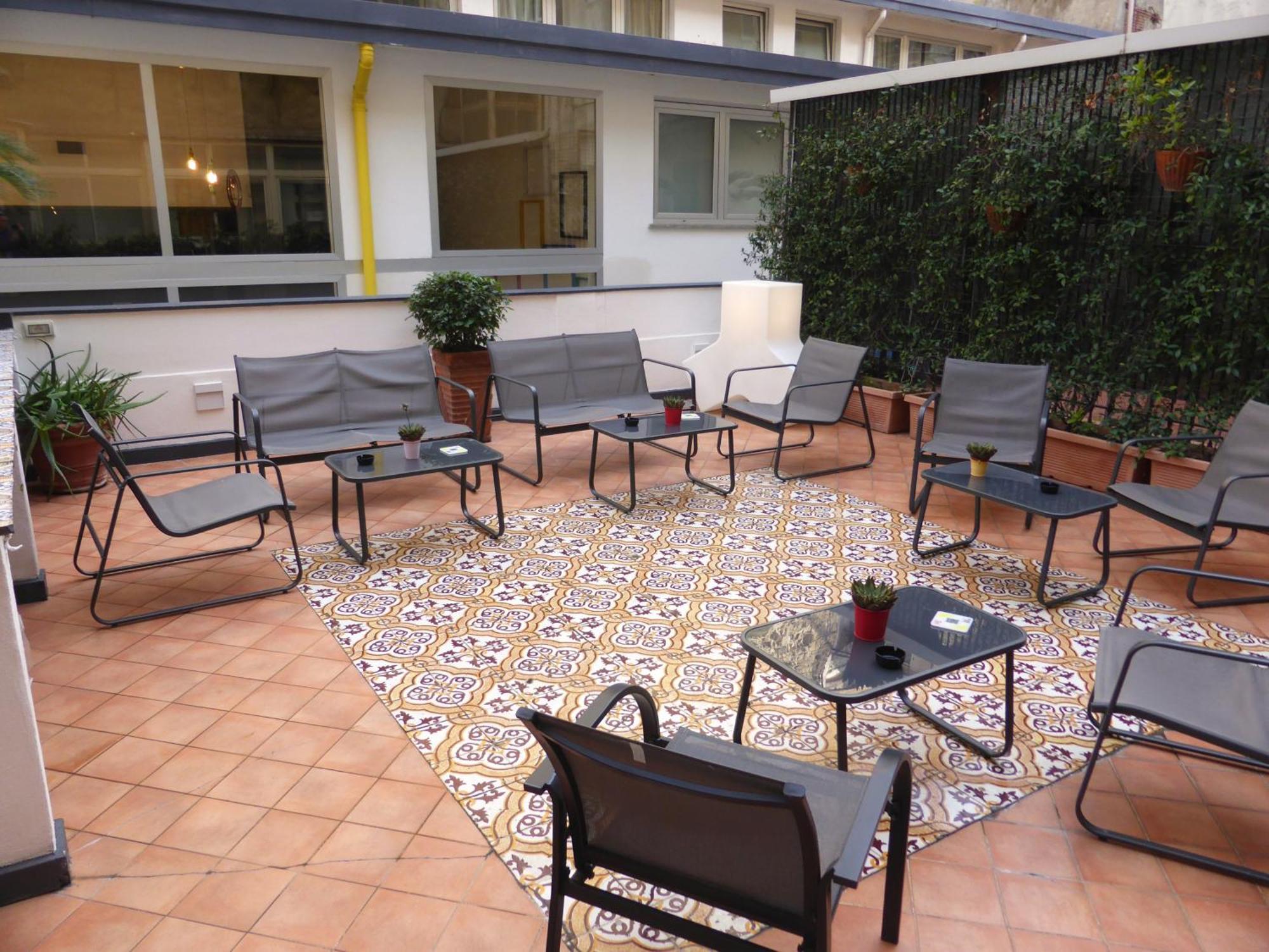 Correra 241 Lifestyle