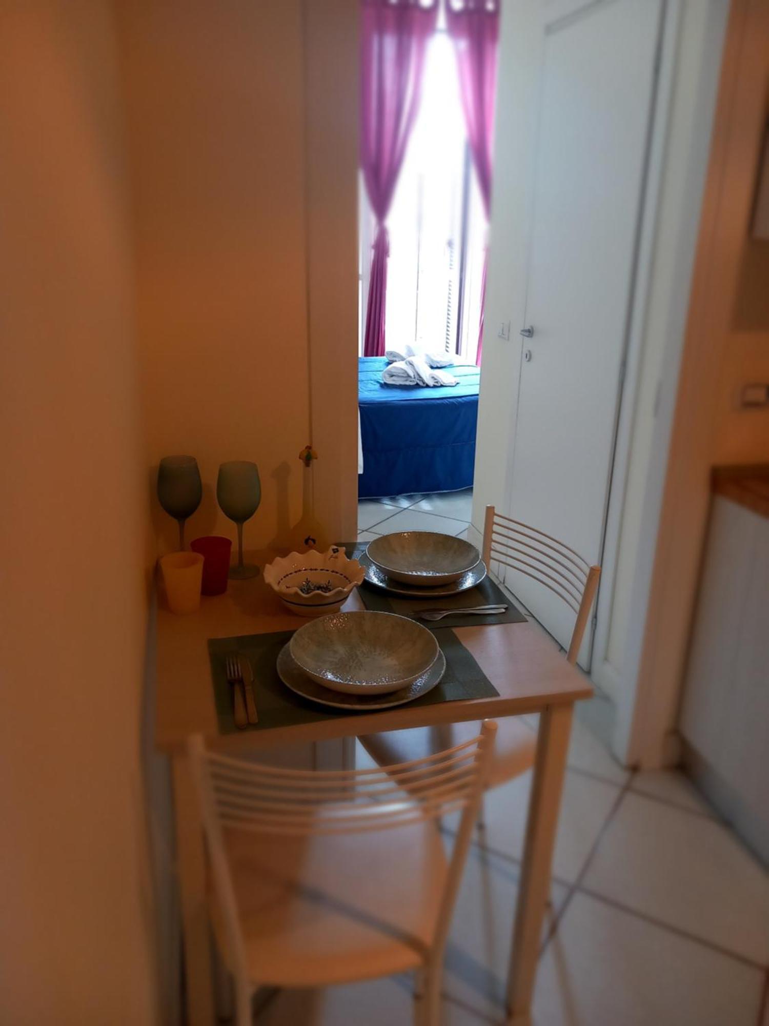 La Casa Di Elvira * Naples